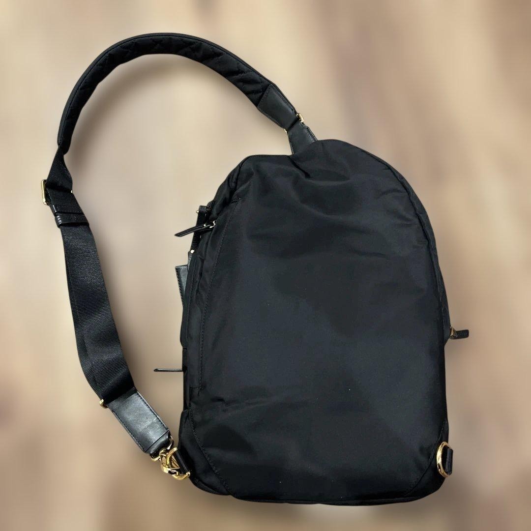 Condition TUMI One Shoulder Sling Bag Nylon Black