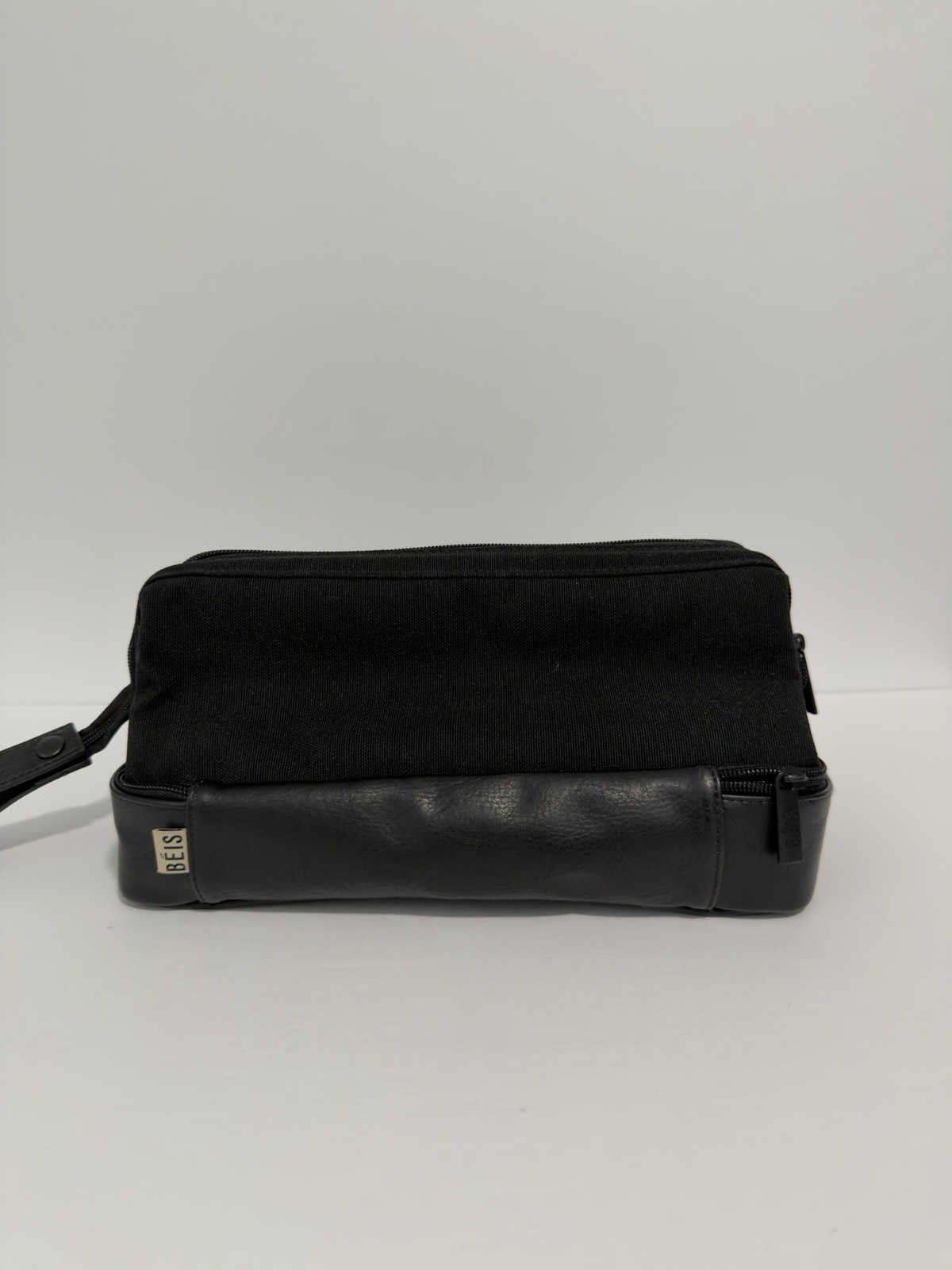 BÉIS The Dopp Kit in Black
