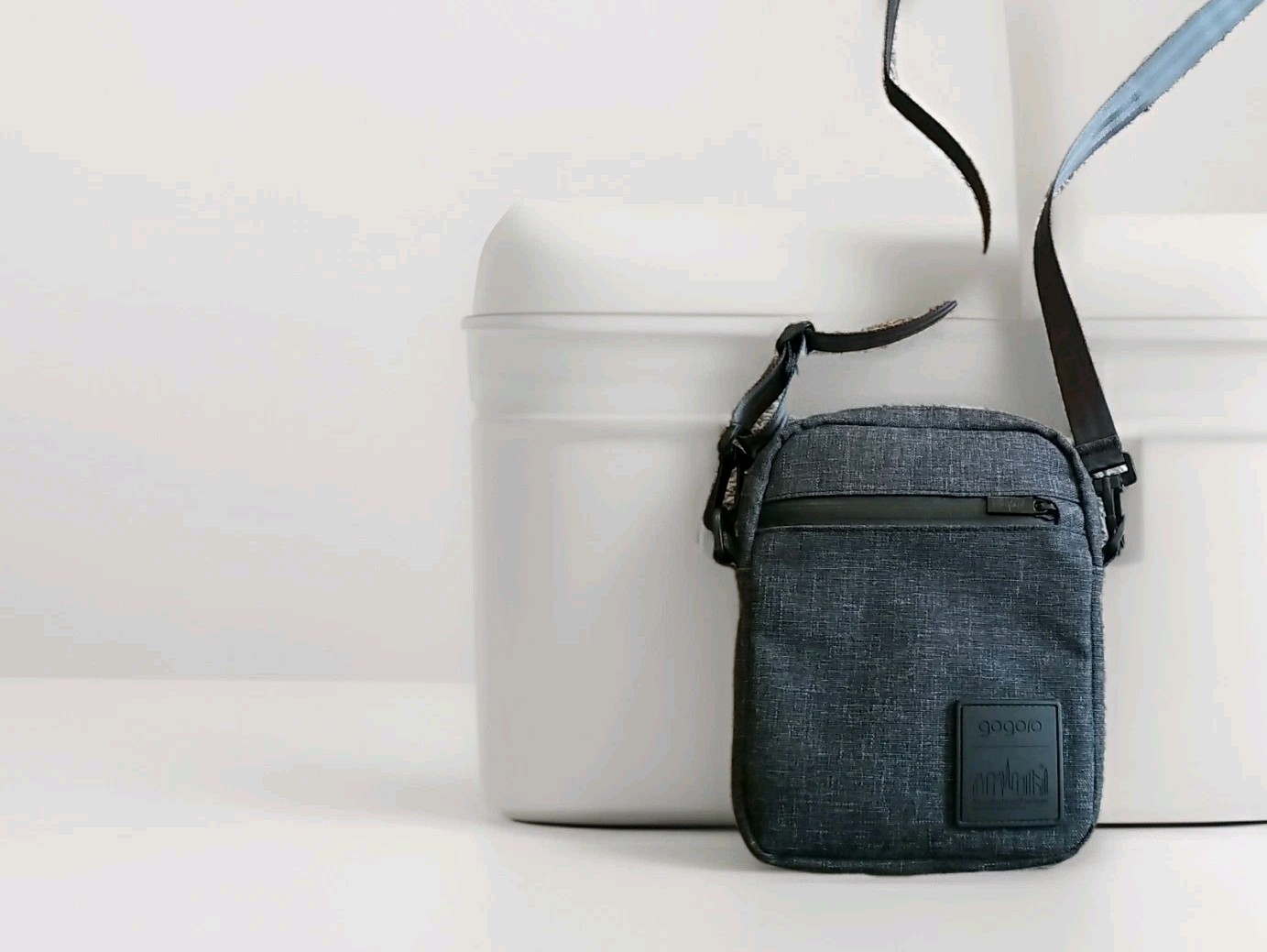 Gogoro X Manhattan Portage Dark Gray Crossbody Bag EUC. OC