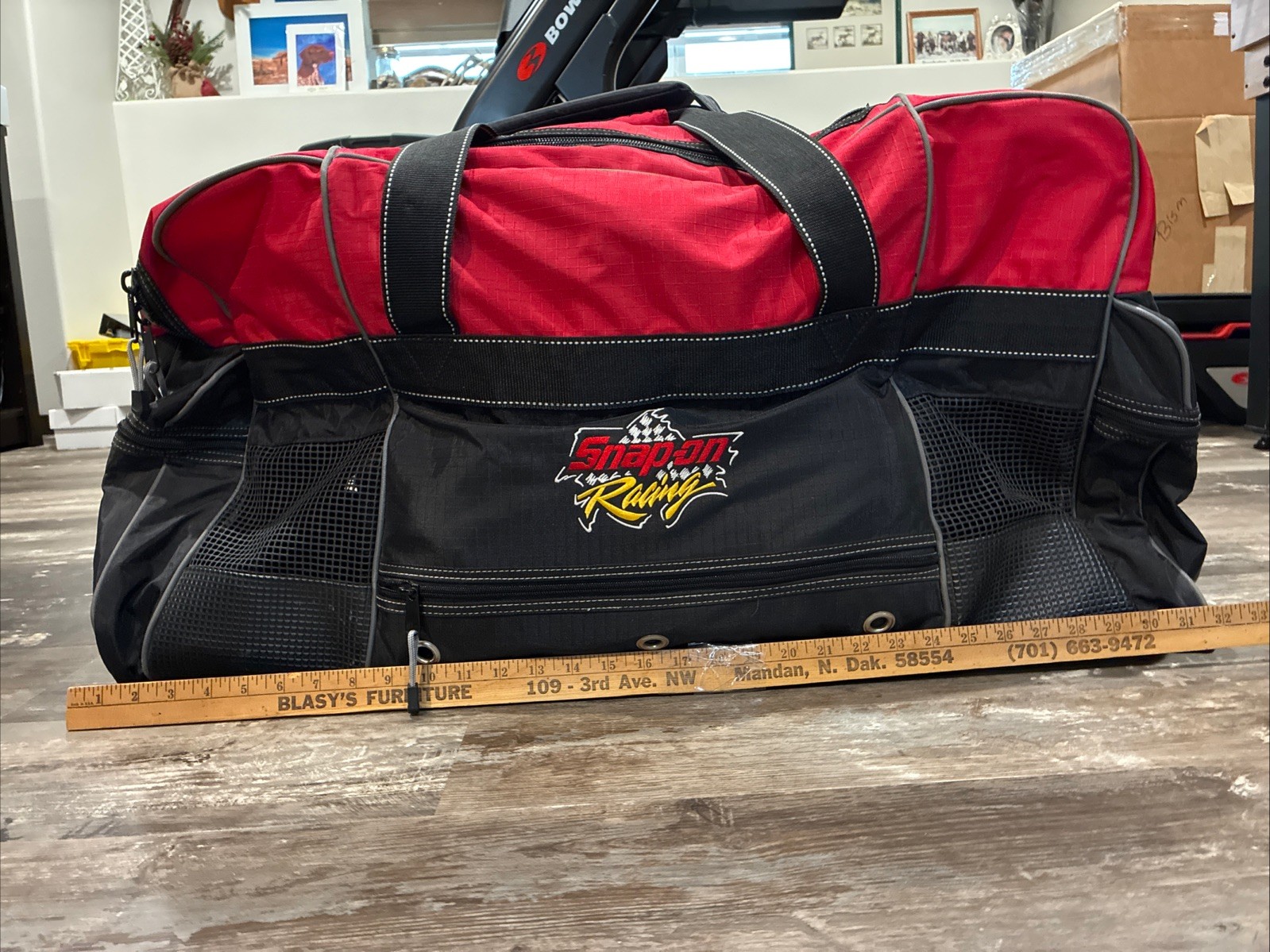Vintage Snap On Racing Travel Bag. Lots Of Storage And Pockets Heavy Duty.