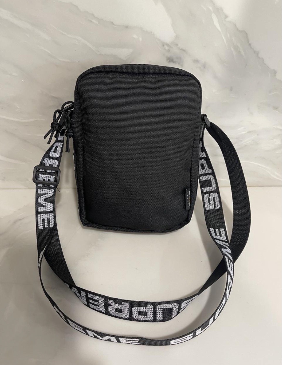 NEW Supreme SS18 Shoulder Bag Black – Fast Shipping, Great Price!