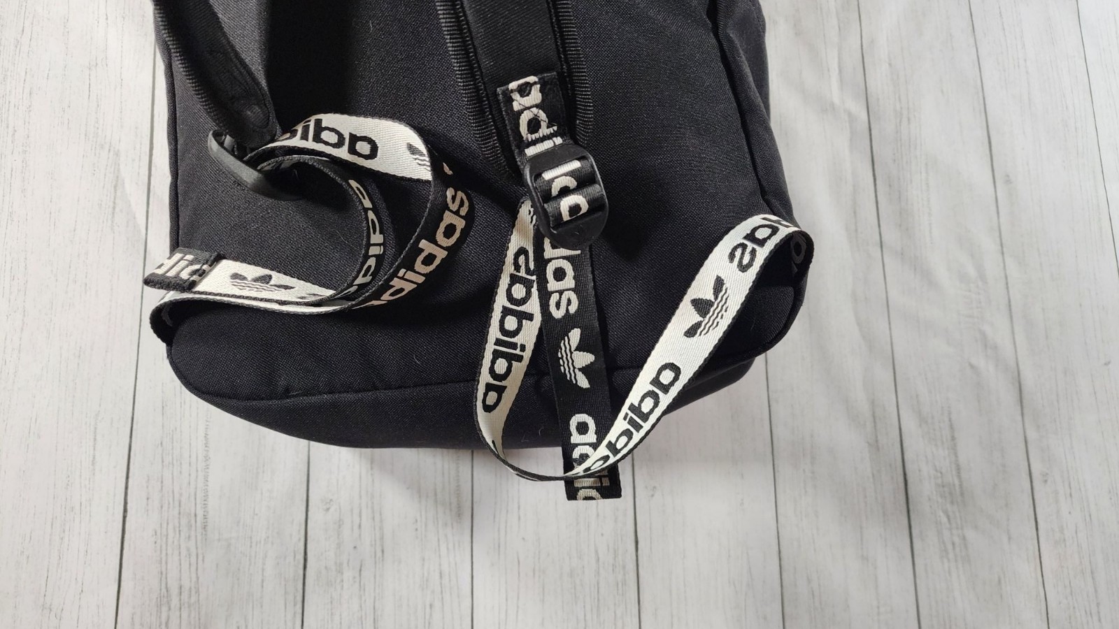 ADIDAS ADICOLOR BLACK AND WHITE BACKPACK CLASSIC TREFOIL LOGO STRAPS