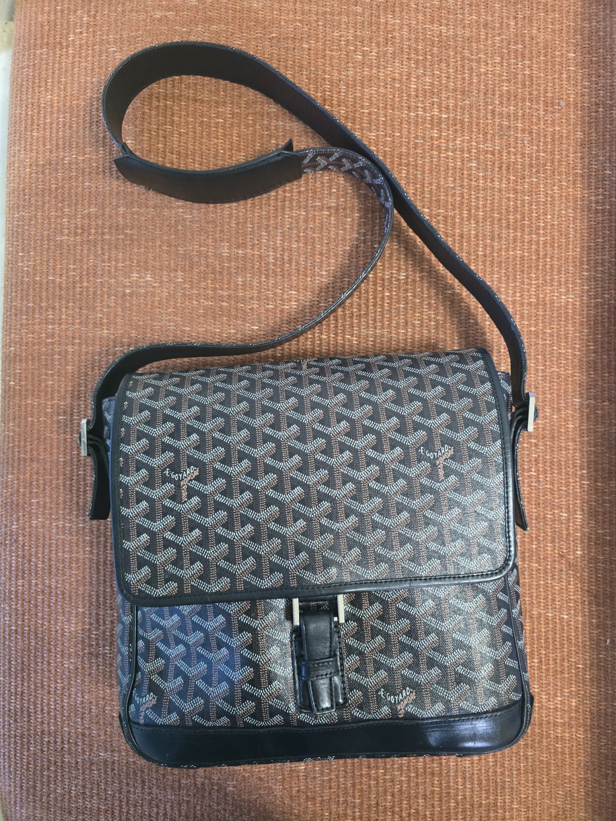 Goyard Grand Bleu MM Messenger Bag