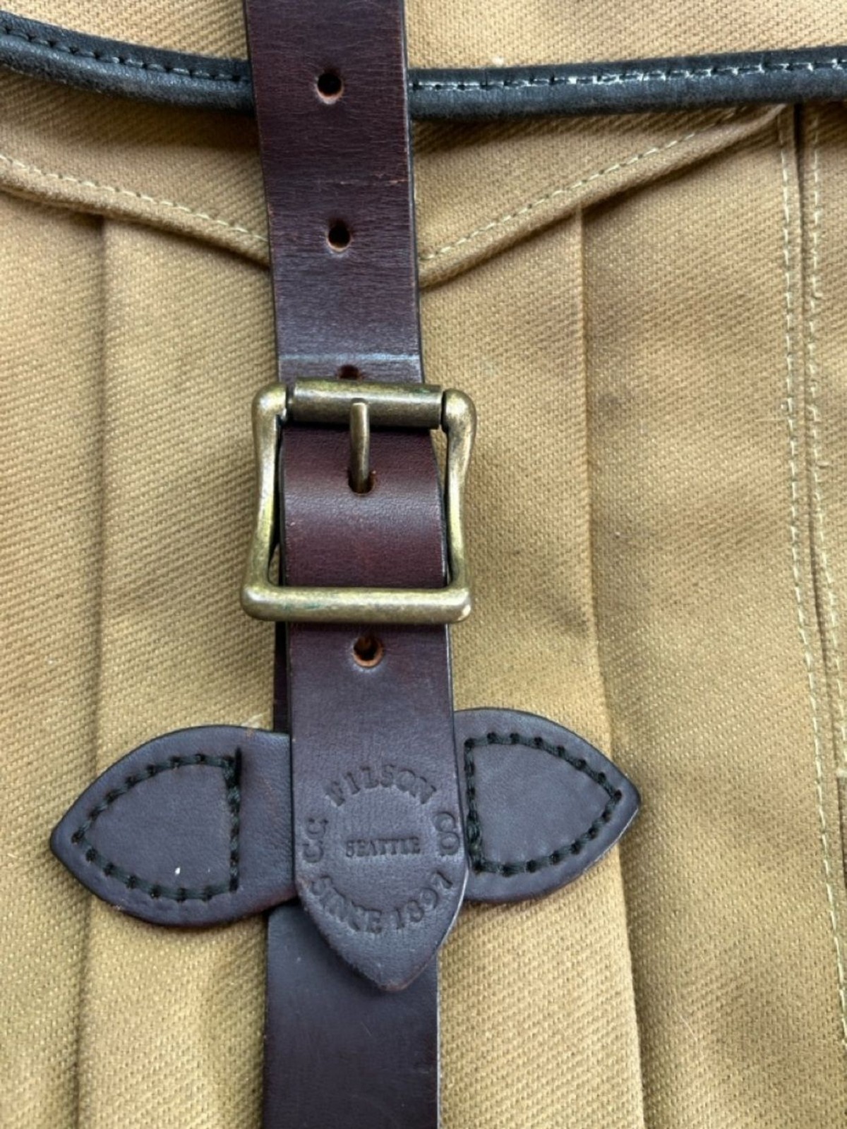 VTG Authentic Filson Medium Field Bag 232 Tan Canvas Bridle Leather Excellent