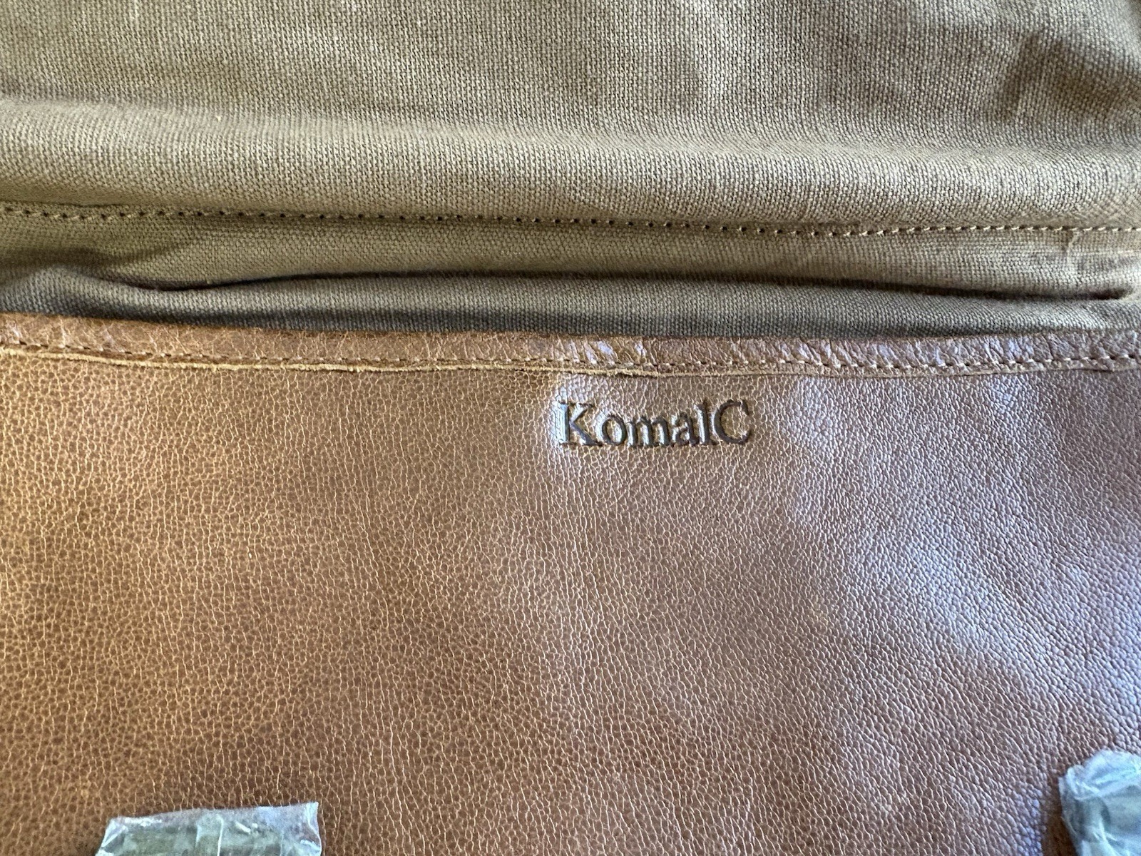 KomalC Premium Buffalo Leather Hanging Toiletry Bag Travel Zip New Men’s Buckle