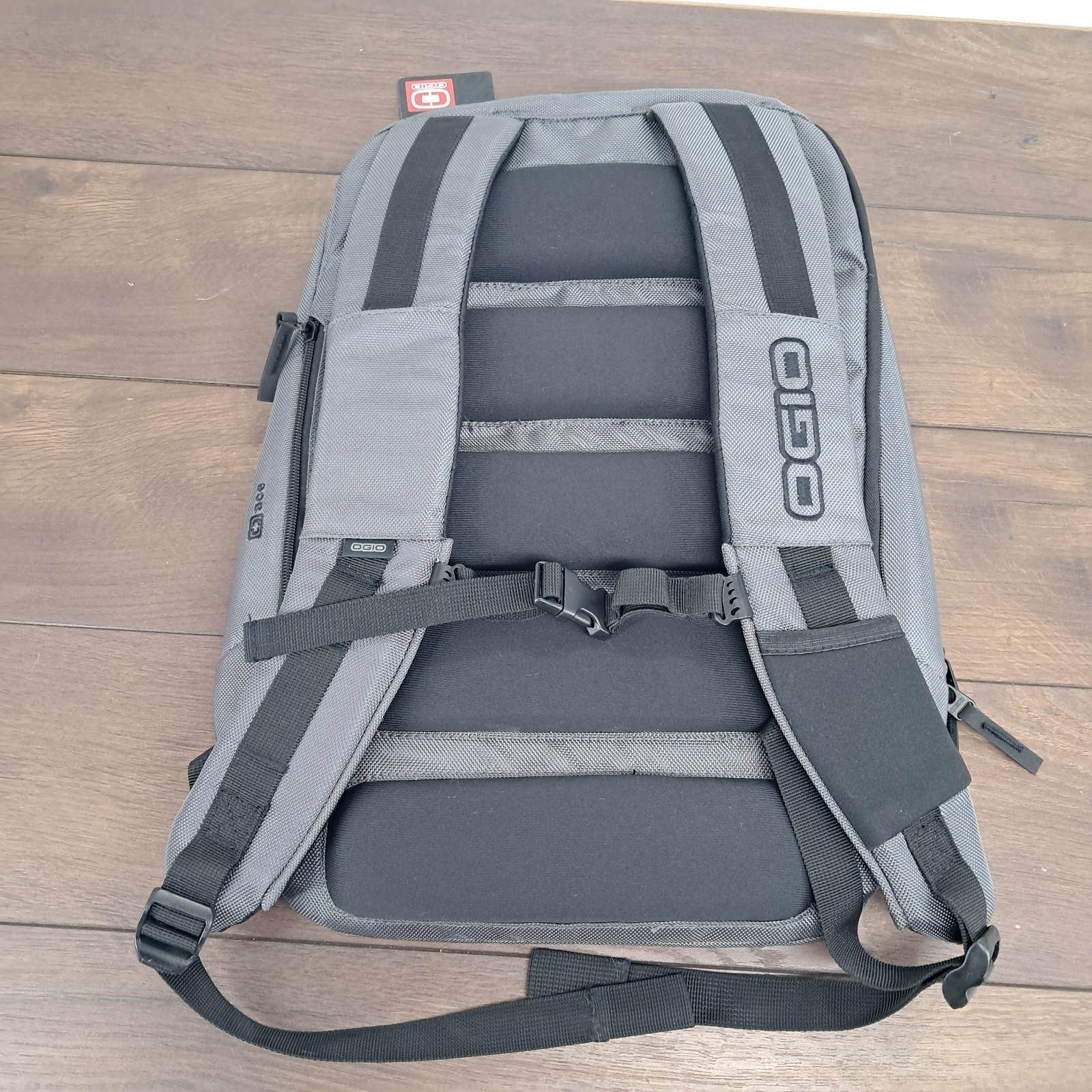 OGIO Metallic GRAY Ace Backpack fleece lined backpack With TD Synnex Lenovo Logo