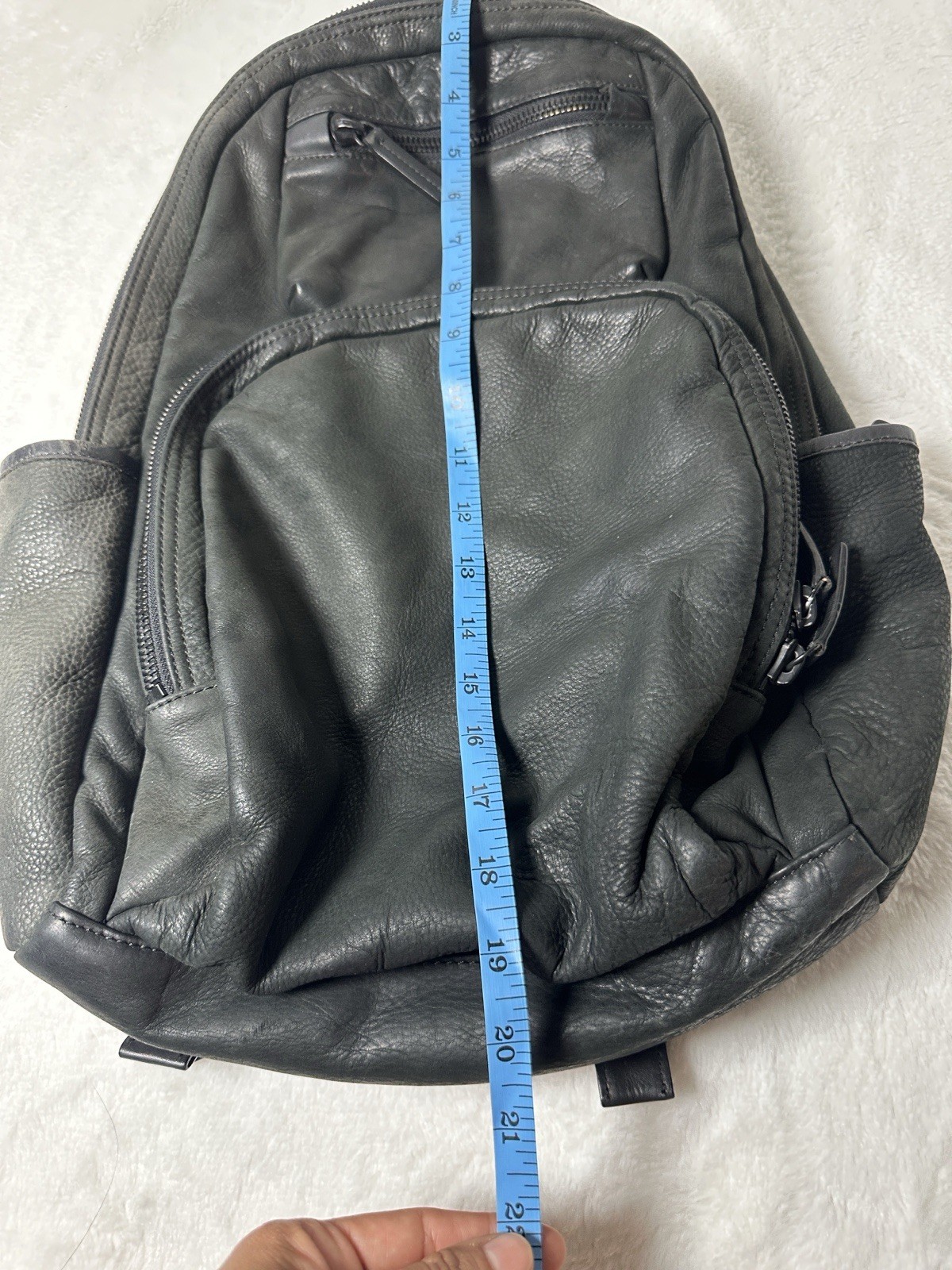 Shinola Detroit Leather Backpack Sleek Everyday CarryPre-Owned Conditions