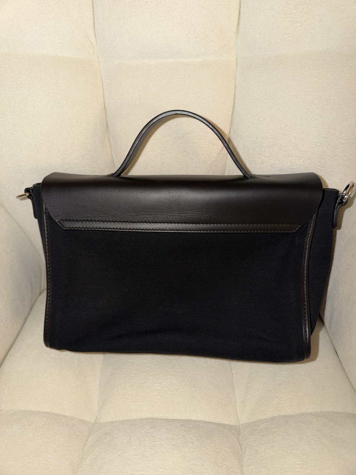 Giorgio Armani Black Men’s Messenger Bag Adjustable Shoulder Strap Buckle