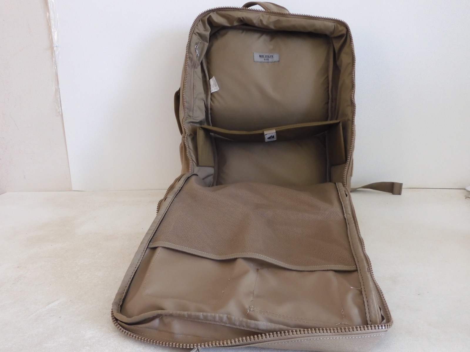 Nike Utility Elite Training Backpack Sand-Beige Rare [CK2656-208]