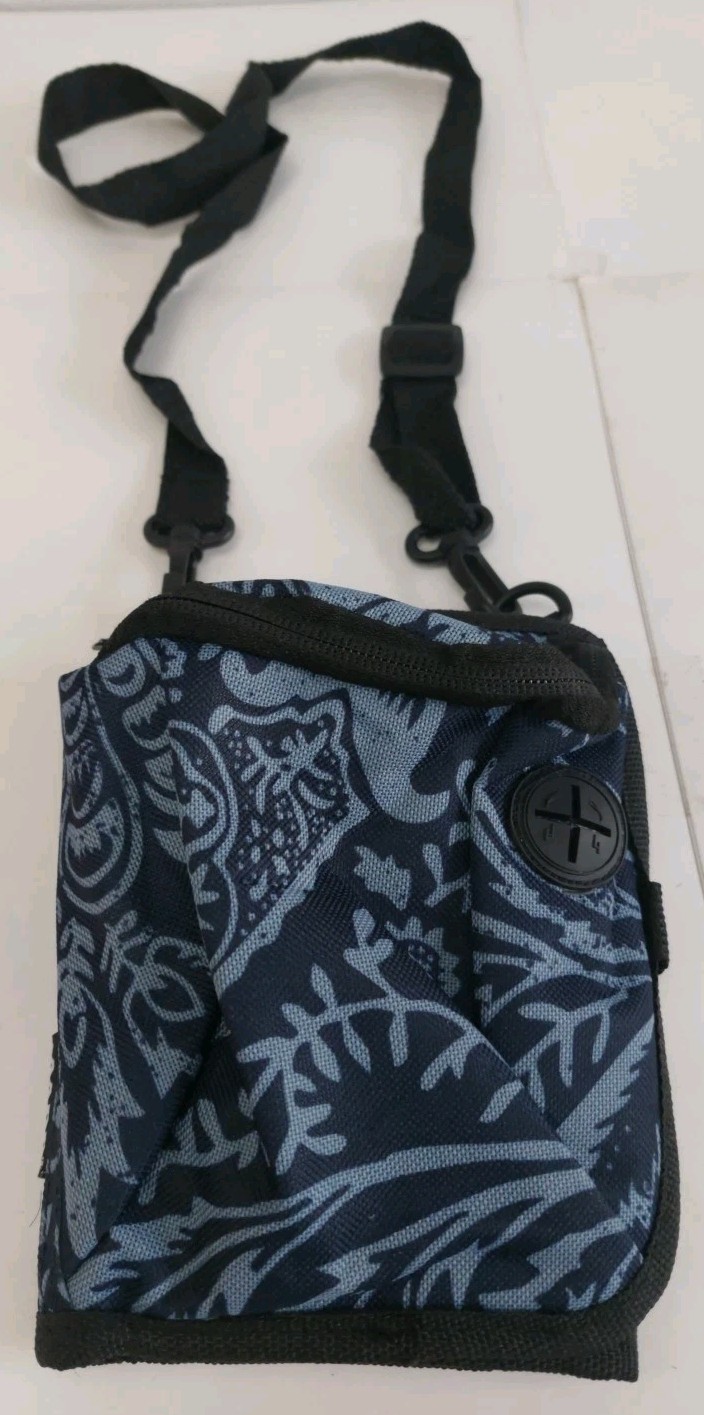 AARP Crossbody Bag Adjustable Multi-Compartment Travel Black Shoulder Pouch EUC
