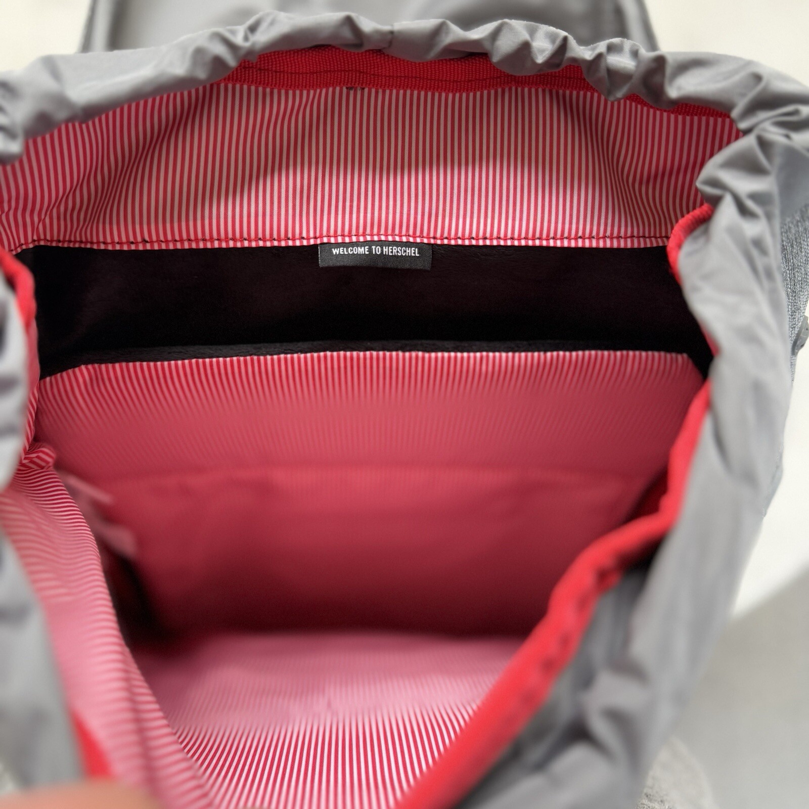 Herschel Supply Co Retreat Backpack Gray Raven Crosshatch company logo $100