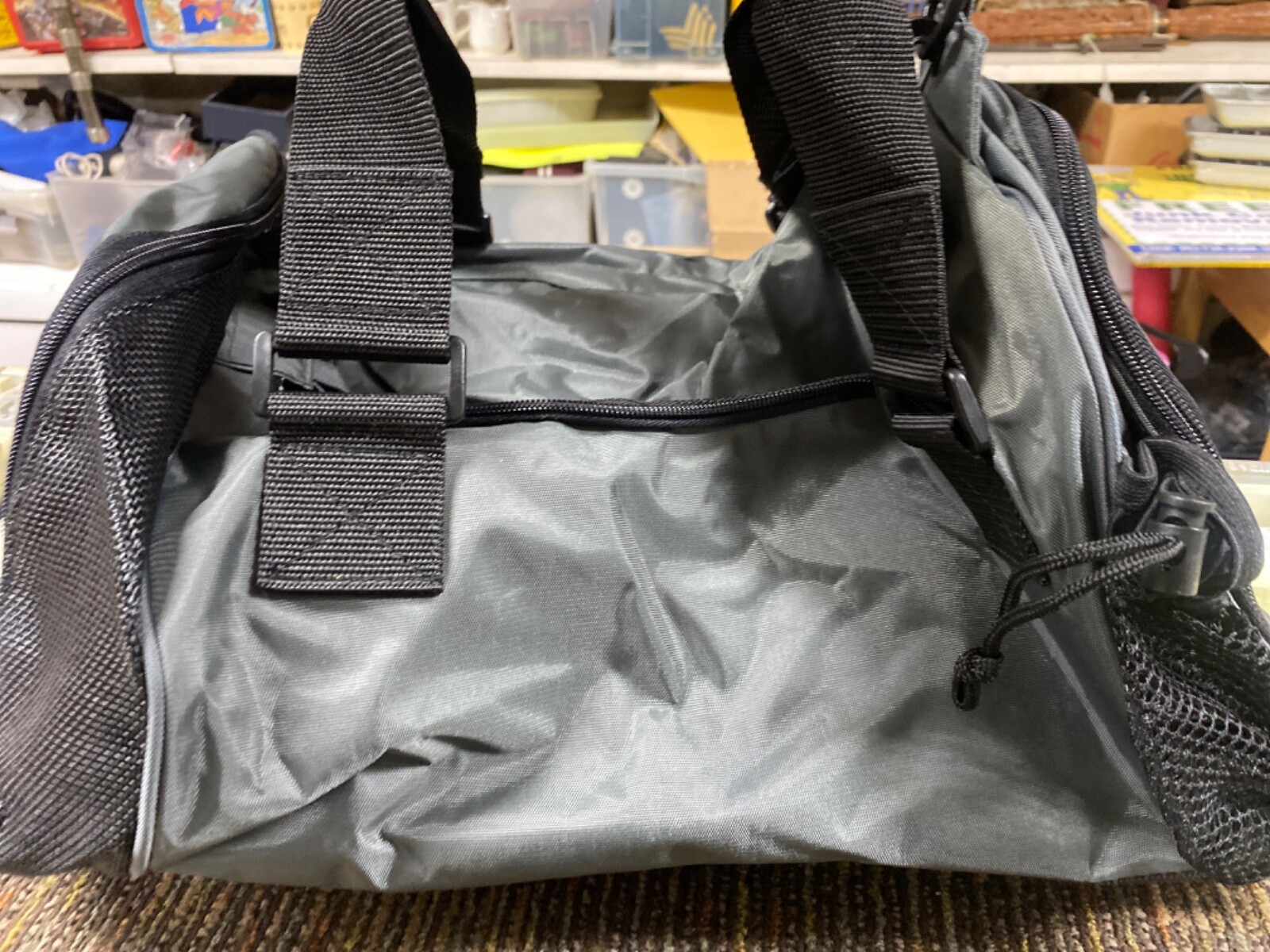 NEW – Toppers Gray and Black Duffel Bag. 23 X 11 X 11 With Tags (FC11-TOP-Q2845