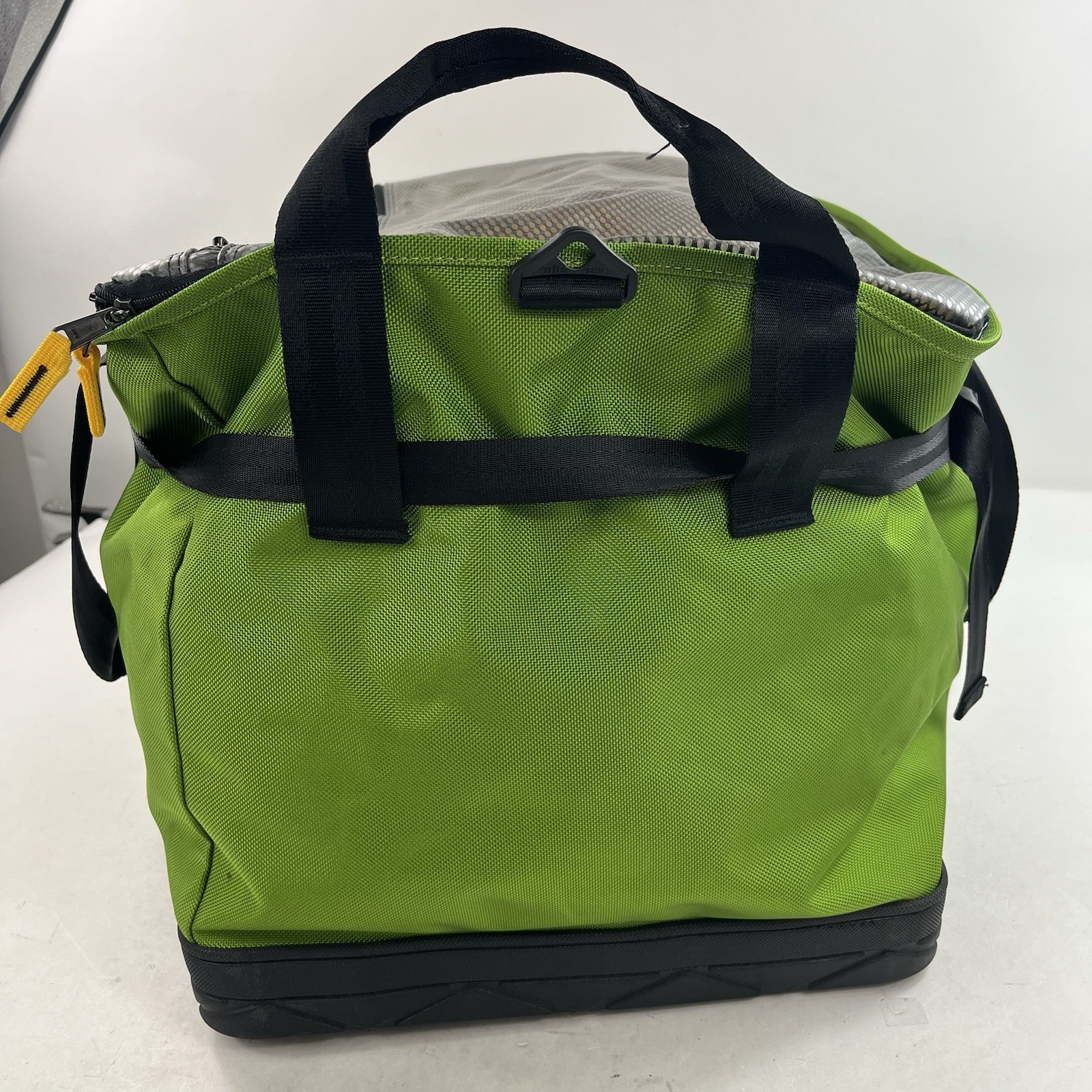 Mountainsmith Watersport Rubber Bottom Zip Top Tote Gear Bag Green LARGE
