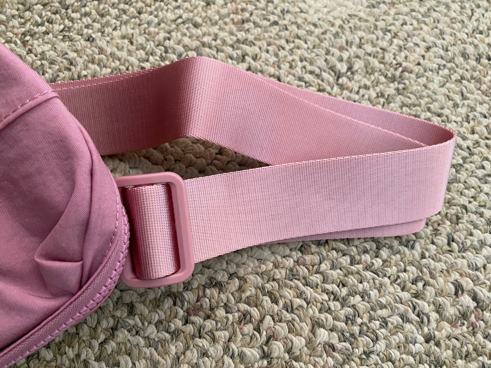 Nike Crossbody Waist Bag Fanny Pack Hip Pac Shoulder Aura HM6120-699 Adult