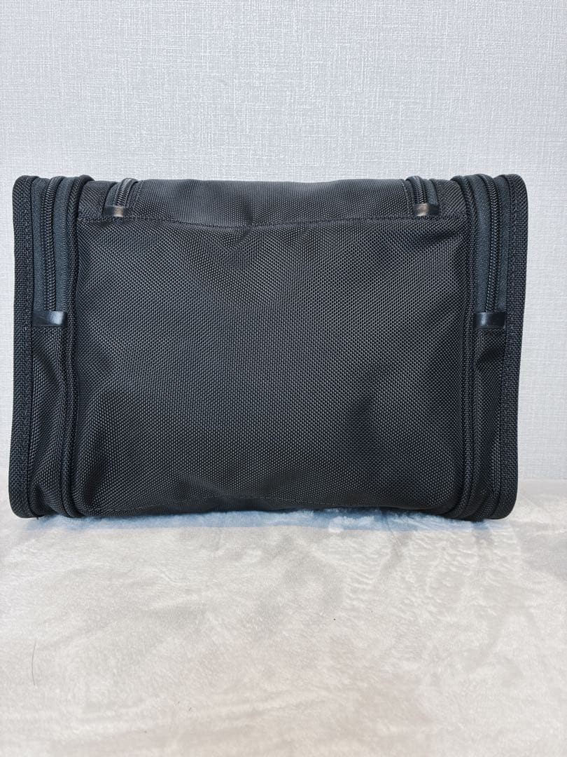 TUMI Alpha 22191D2 Hanging Travel Kit Nylon