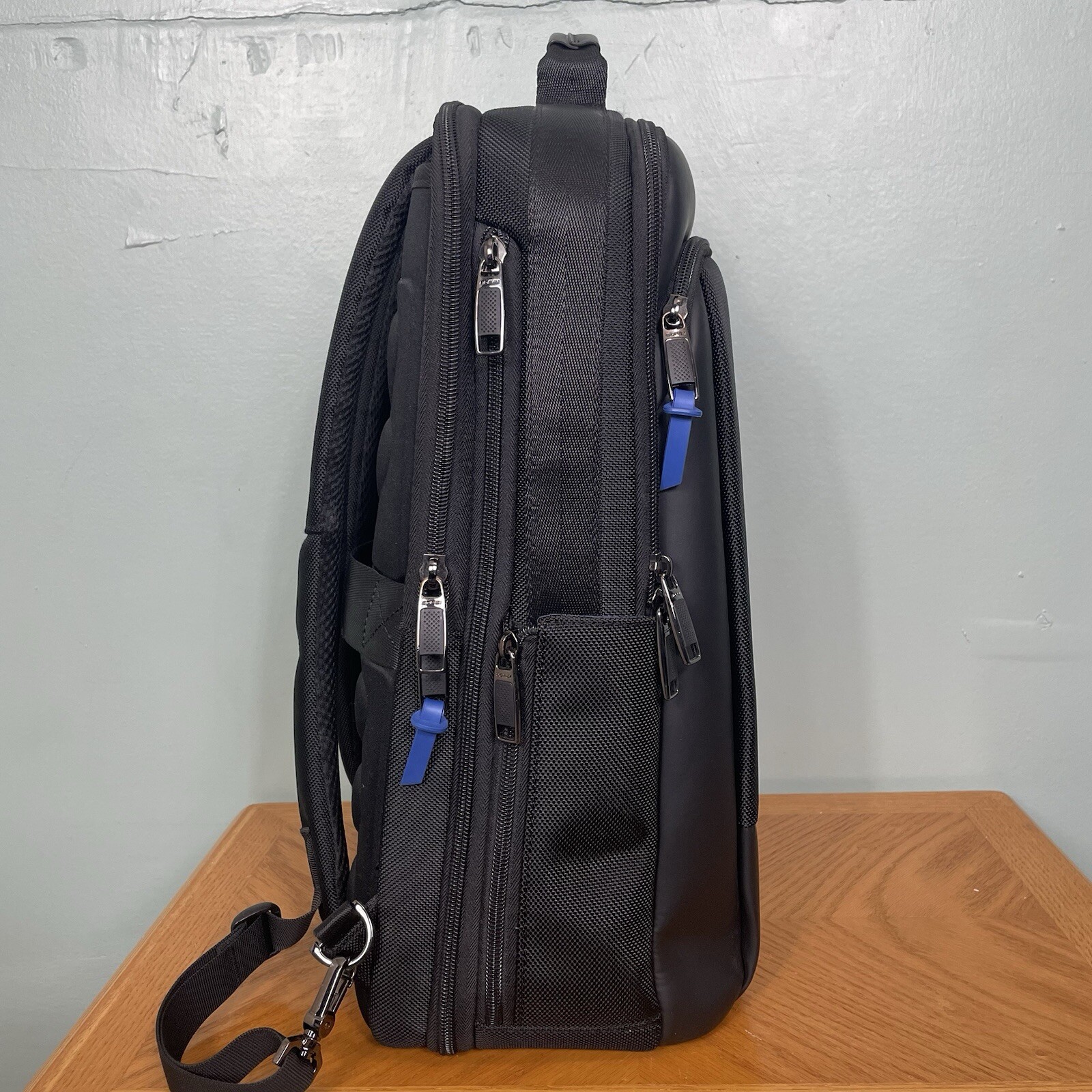 Bopai Camel Mountain The GUI Tech Backpack USB Laptop Waterproof Black