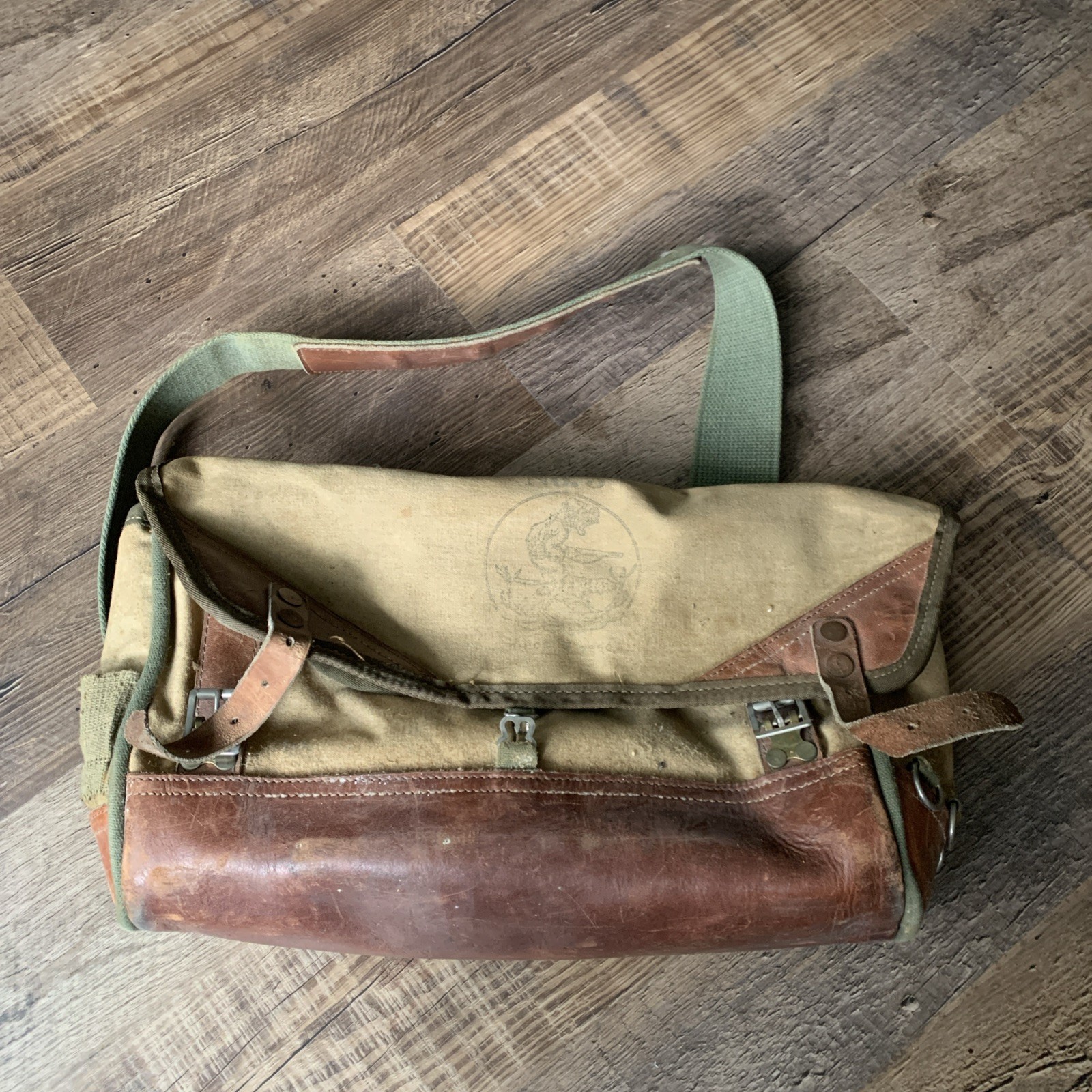 Vintage Orvis Battenkill No. 3? Canvas Leather Fly Fishing Hunting Field Bag