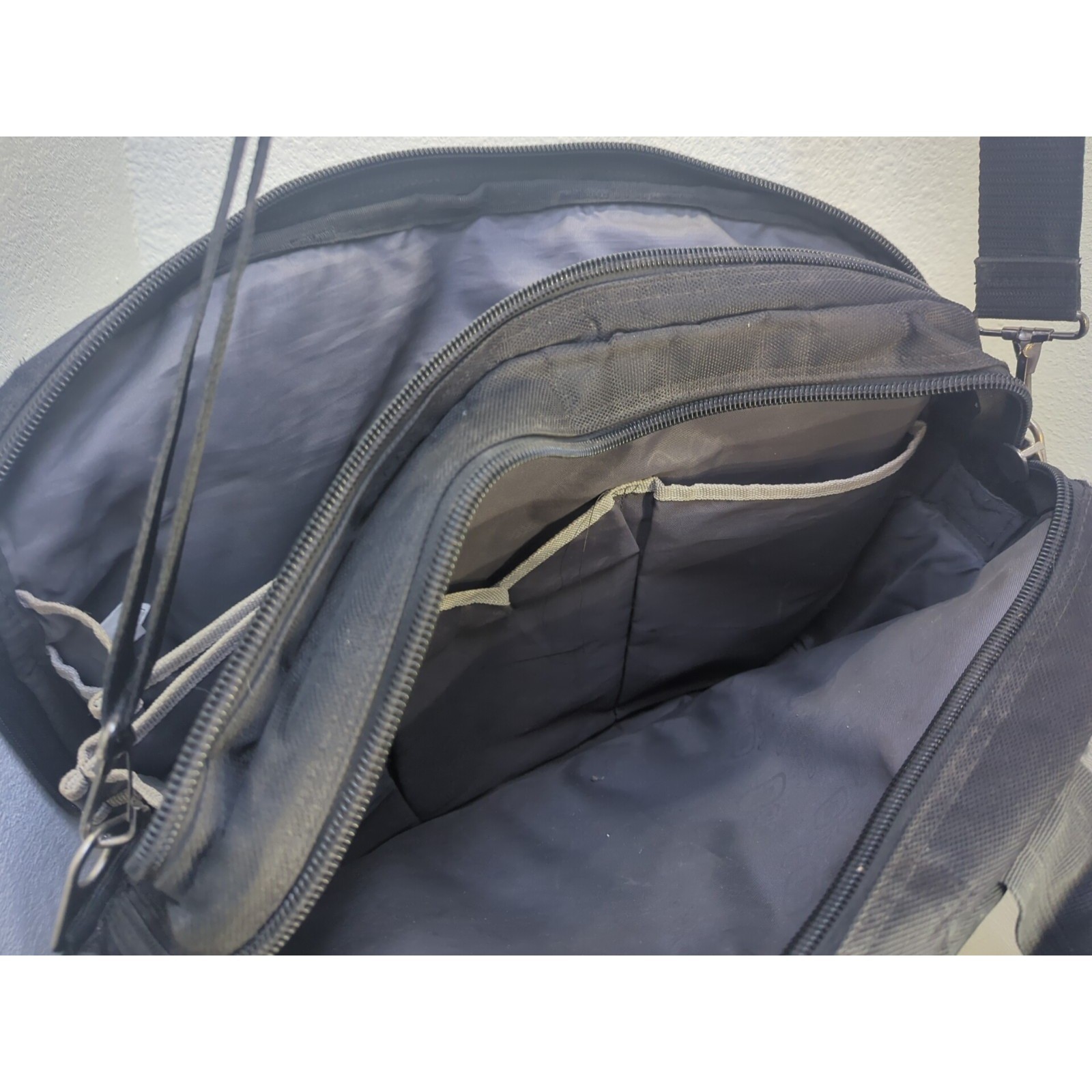 Ogio Jack Pack Messenger Bag With Wagner CAT Logo Black Large Tool School