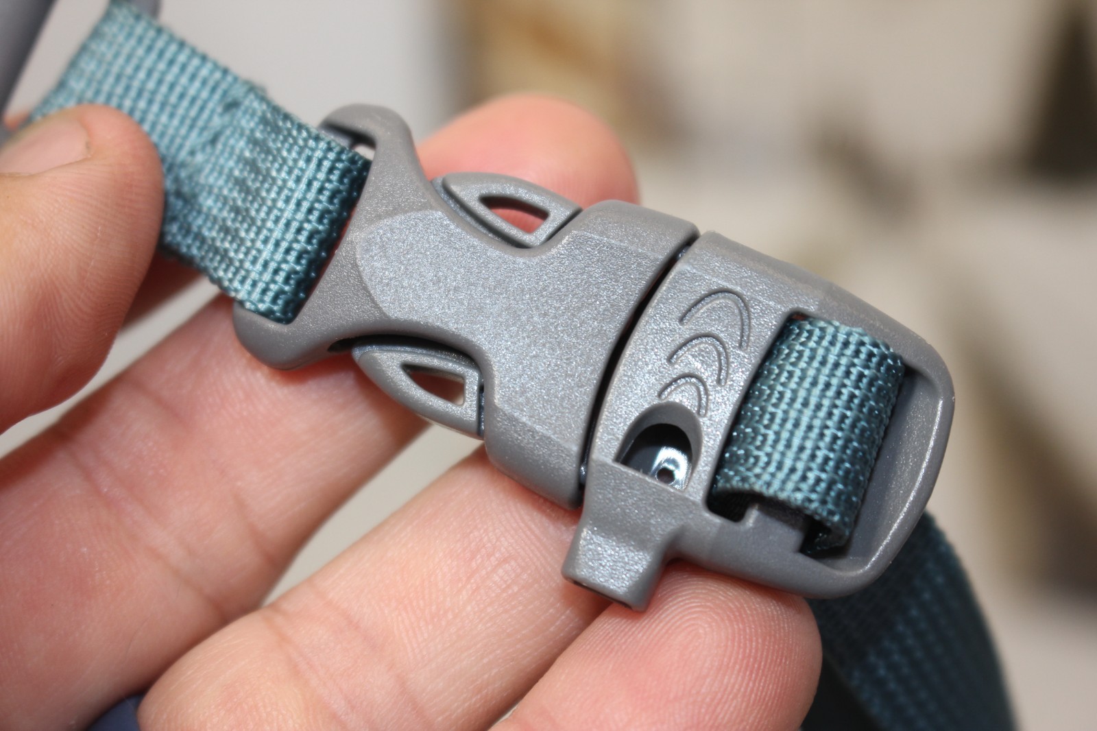 The North Face Replacement Front Chest Whistle Buckle Adjustable Strap w/ Slides