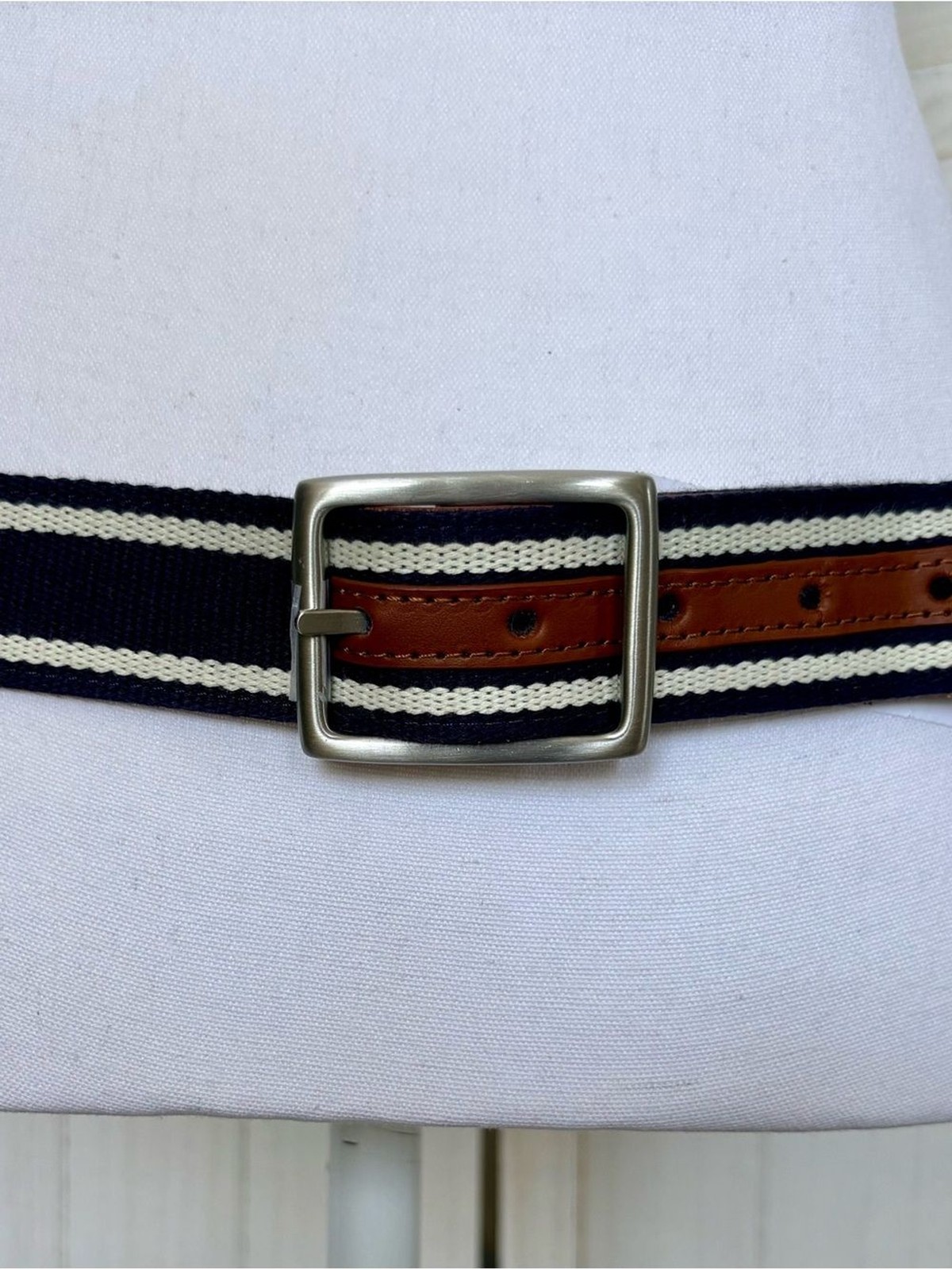 Vineyard Vines Heritage Stripe Reversible Belt Size 38 Navy Leather NWT