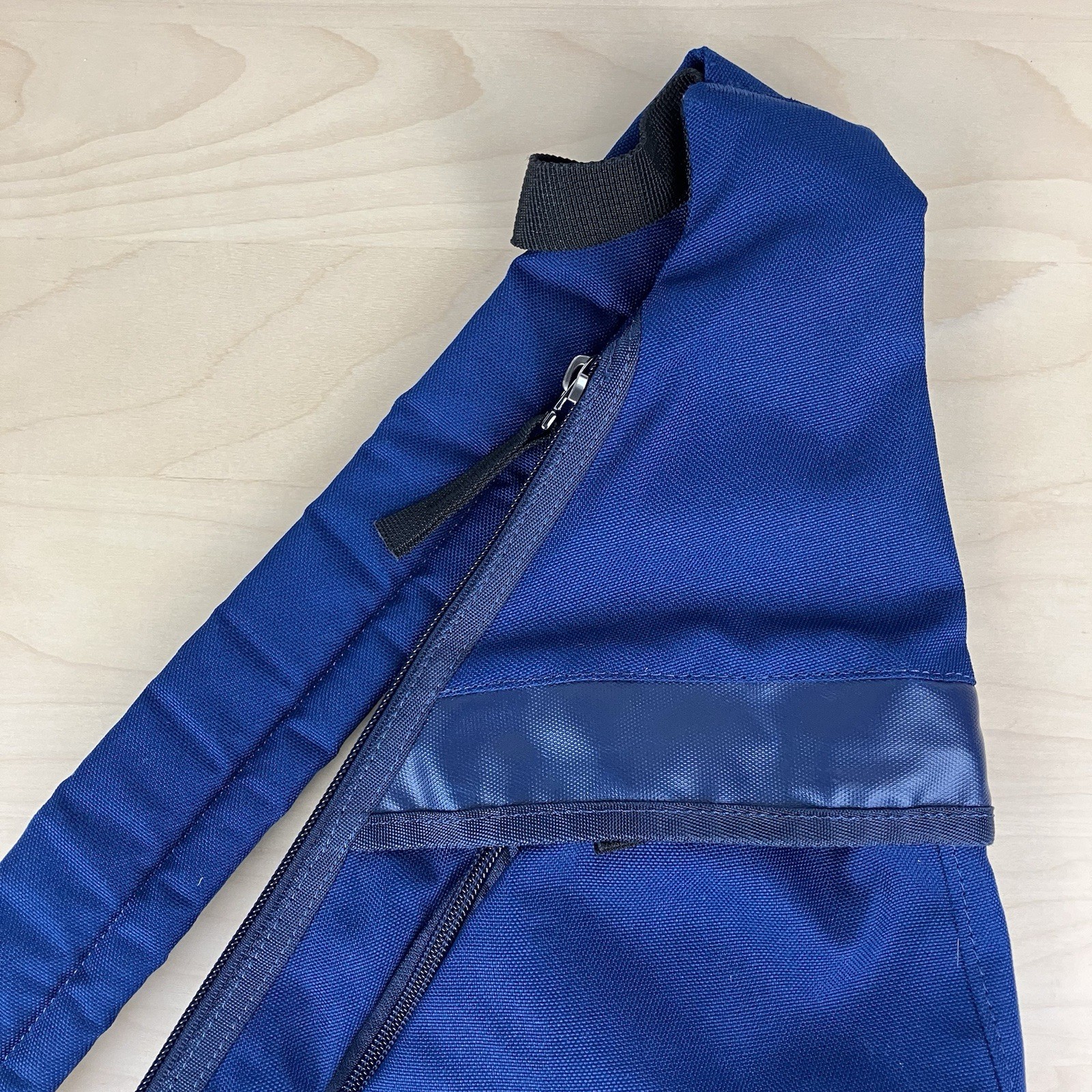 Victorinox Swiss Army Sling Backpack One Strap Shoulder Bag Blue & Black