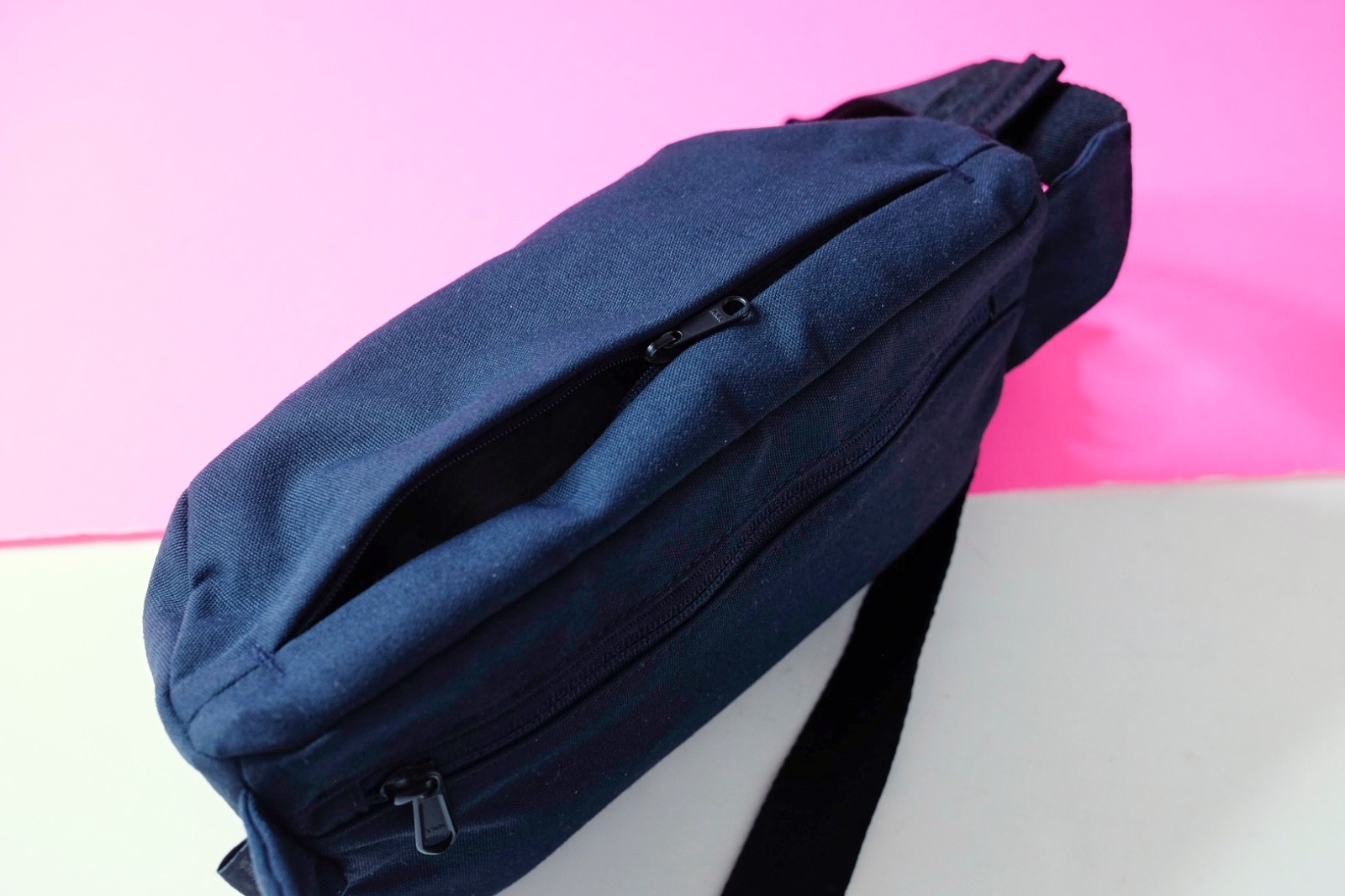 Uniqlo Robic Fanny Waist Pack Belt Bag Single Strap Backpack Black 423483