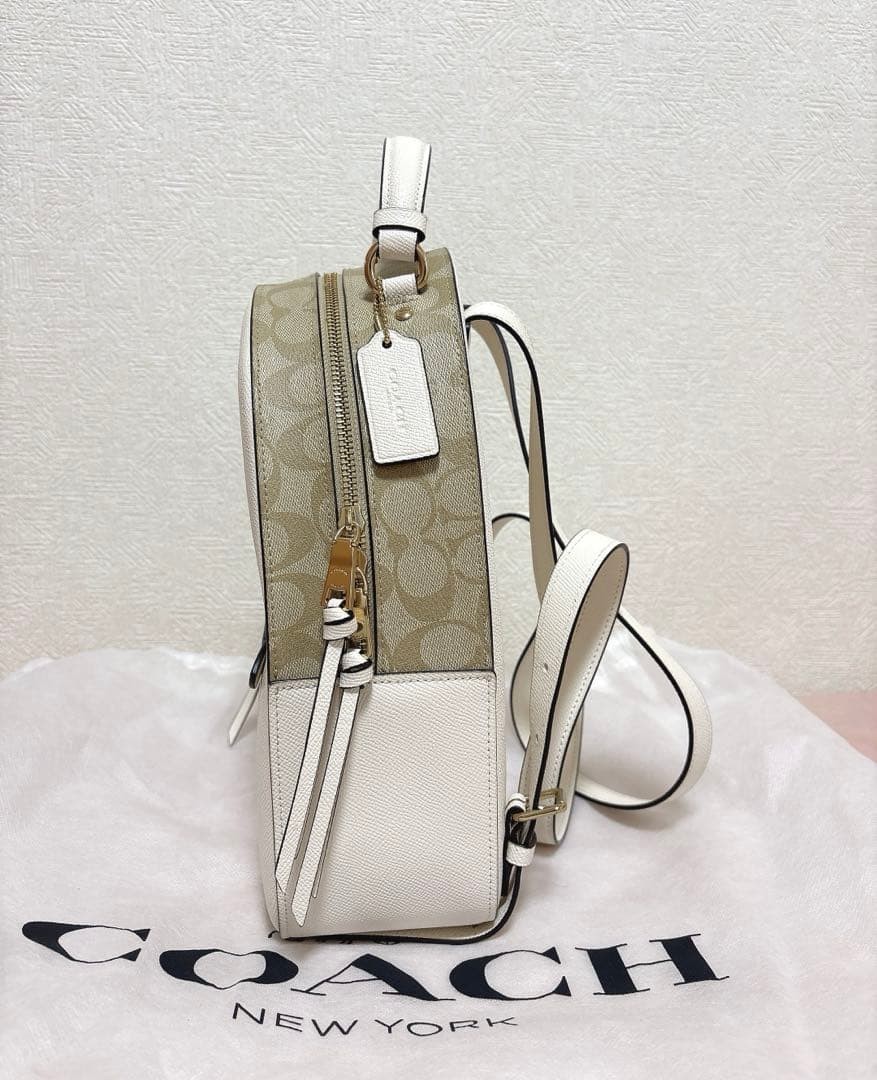 Coach Stylish