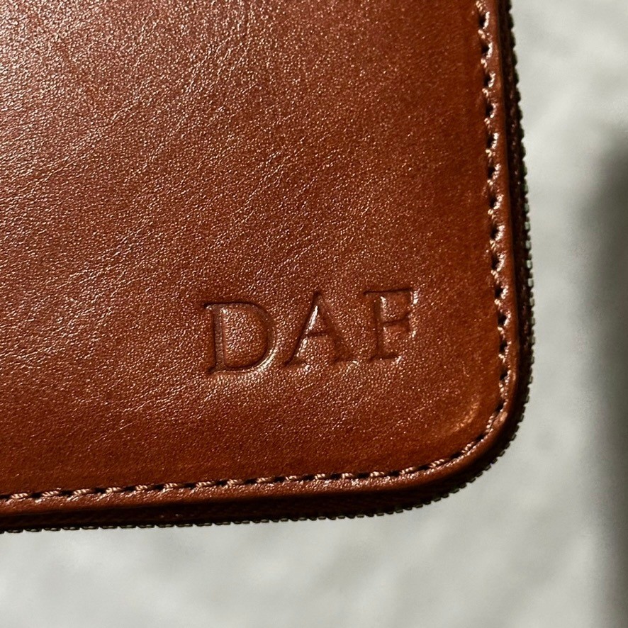 RedEnvelope Brown Leather Travel Tech Tie Organizer Zip Folio Case DAF Initials