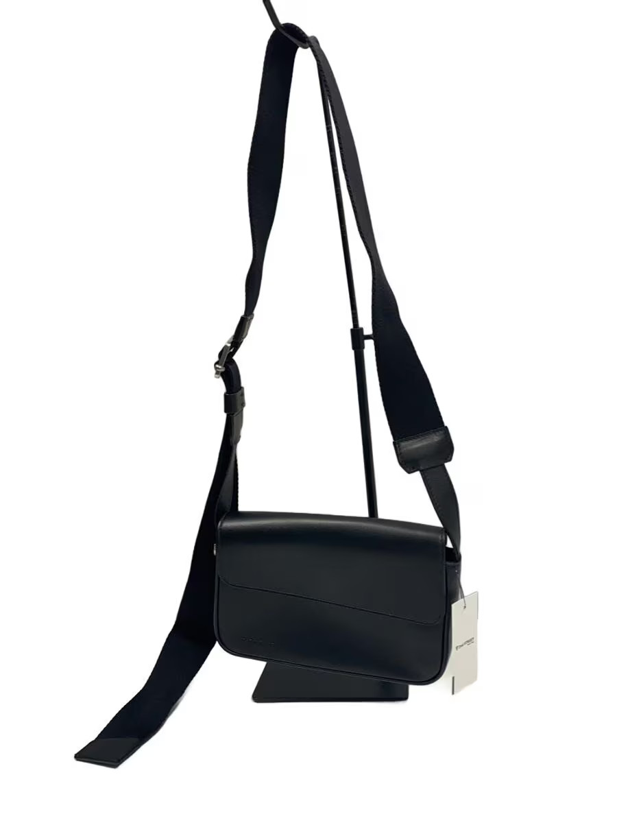 IL BISONTE shoulder bag in black leather