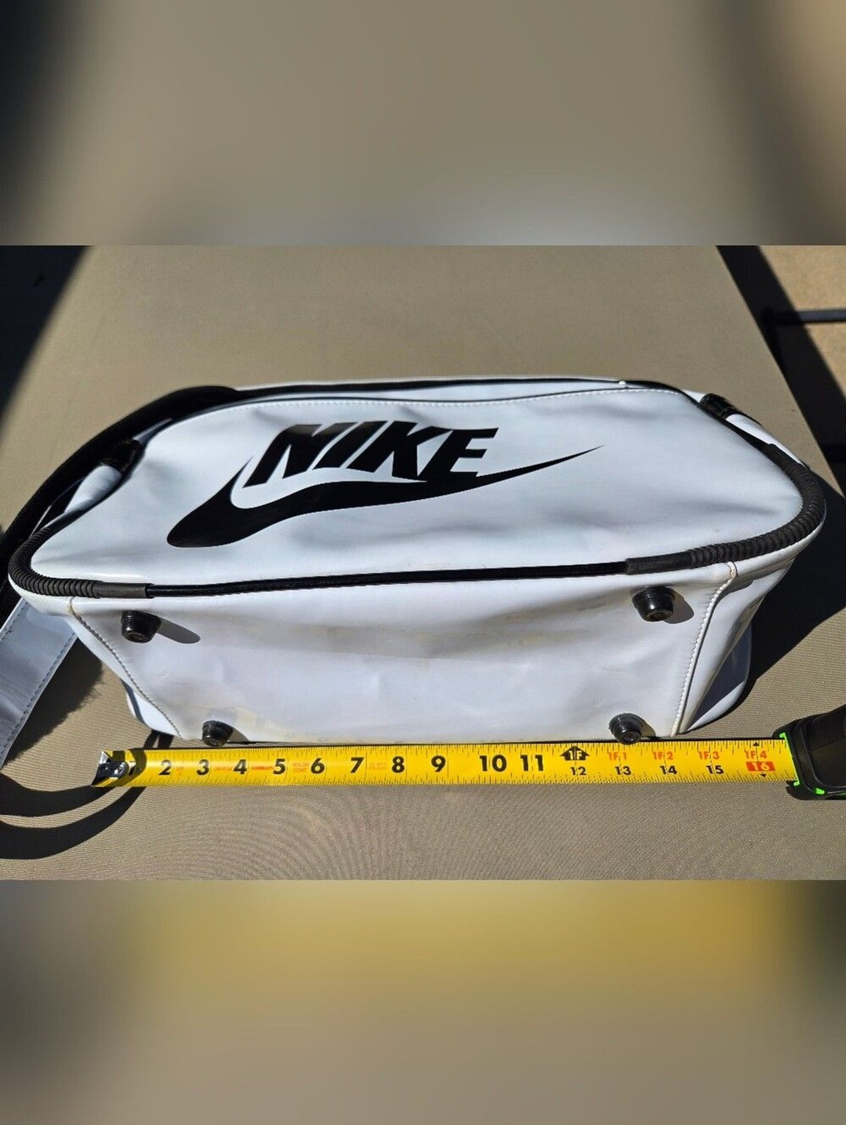 VINTAGE Y2K NIKE HERITAGE TRACK BAG – Glossy White/Black 🏁