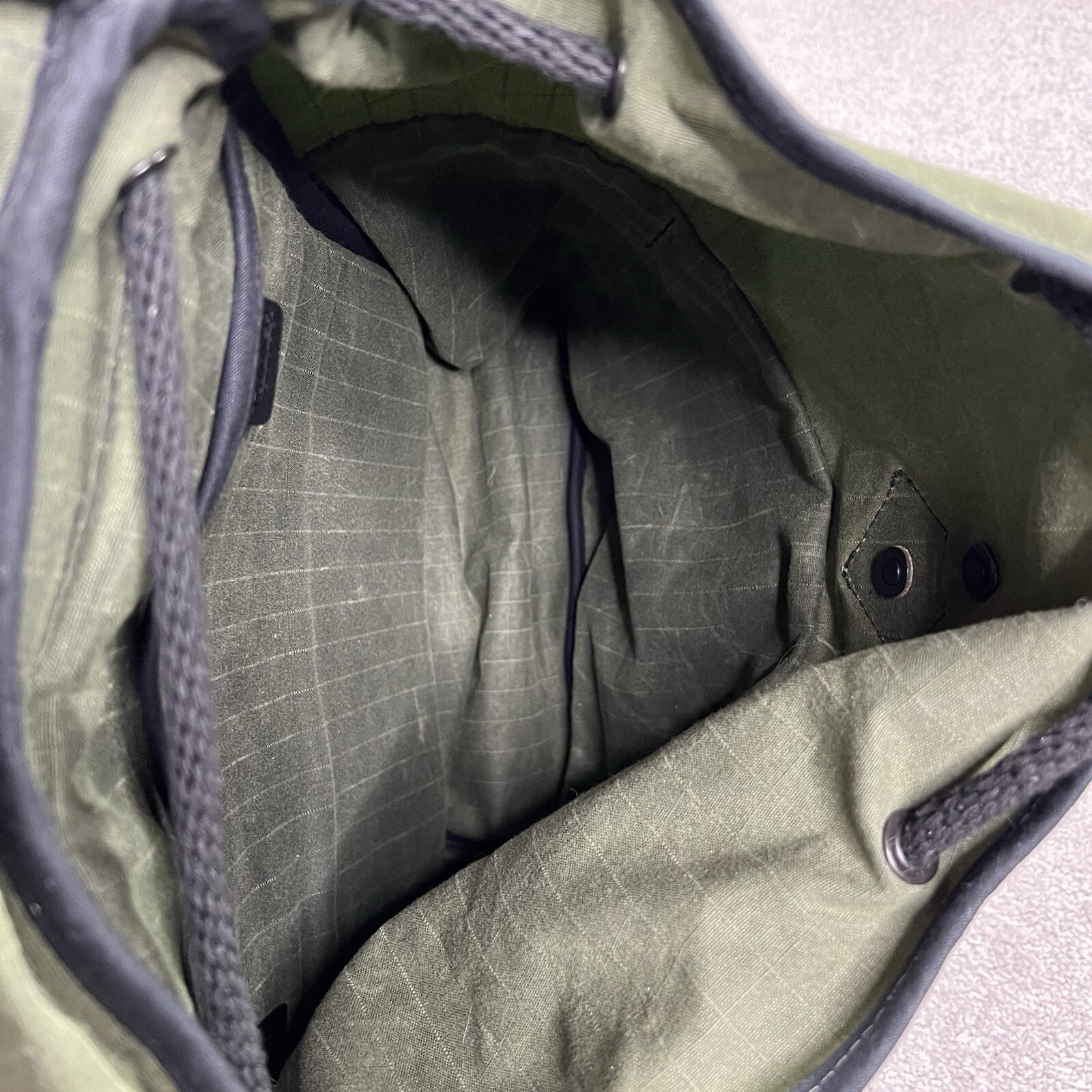 TANNER GOODS Olive Green Fabric Voyager Unisex Backpack Flaw