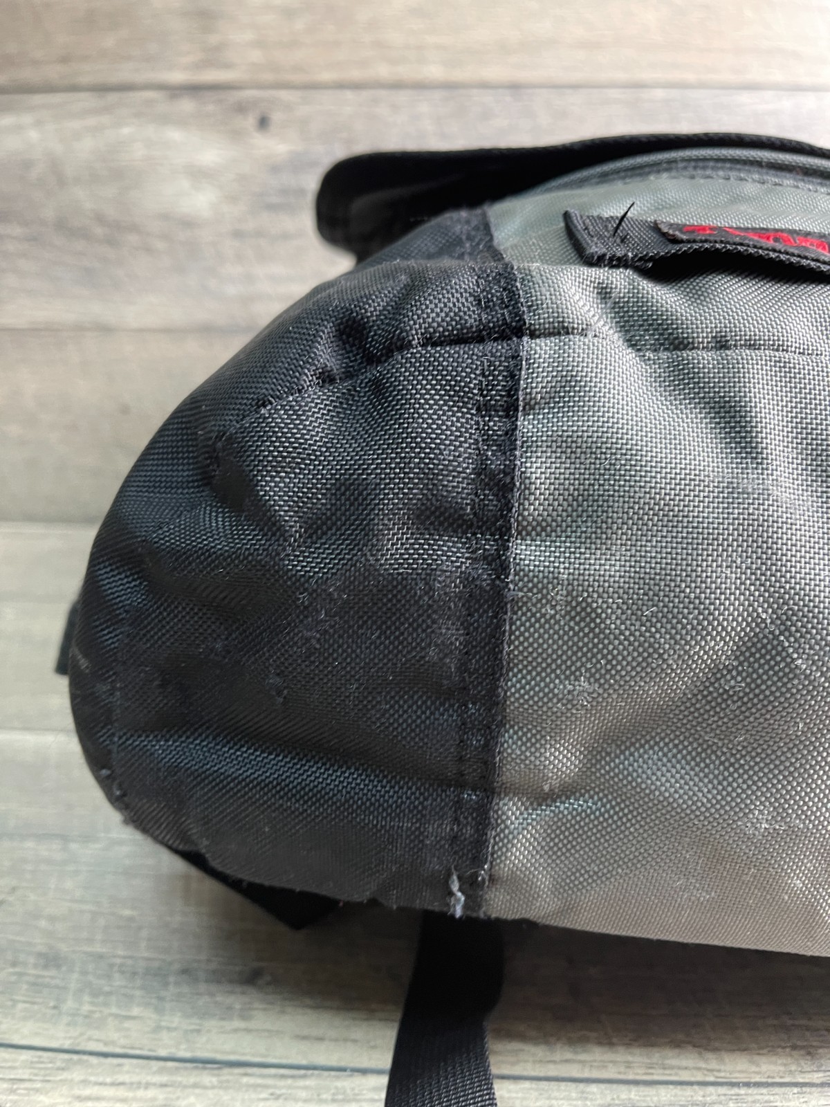 Timbuk2 Backpack Medium Q Blue Black Zip Inner Pocket Laptop Sleeve Shoulder
