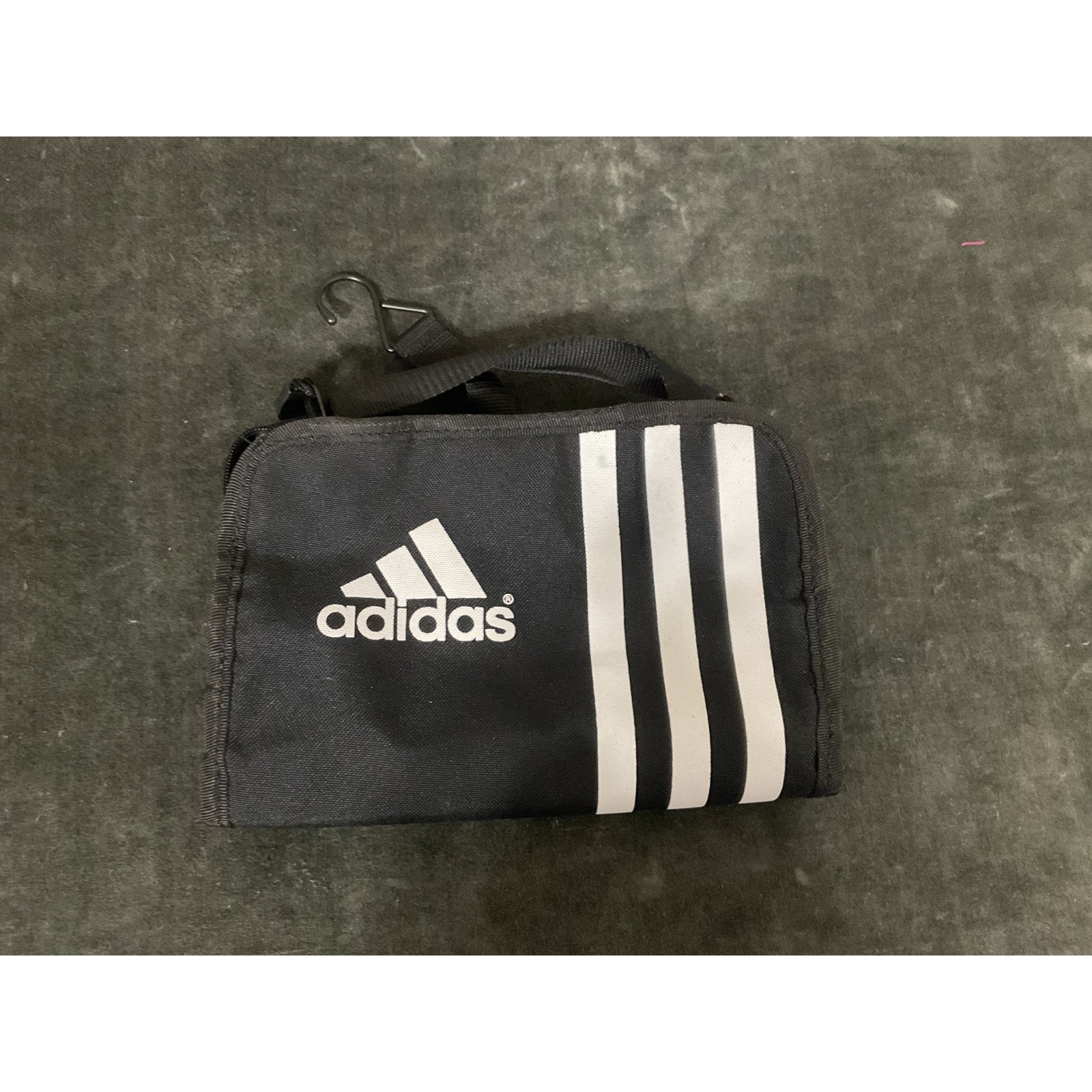 Adidas Toiletry Bag Men OS Black Excellent Hanging Travel Dopp Kit 3-Stripe