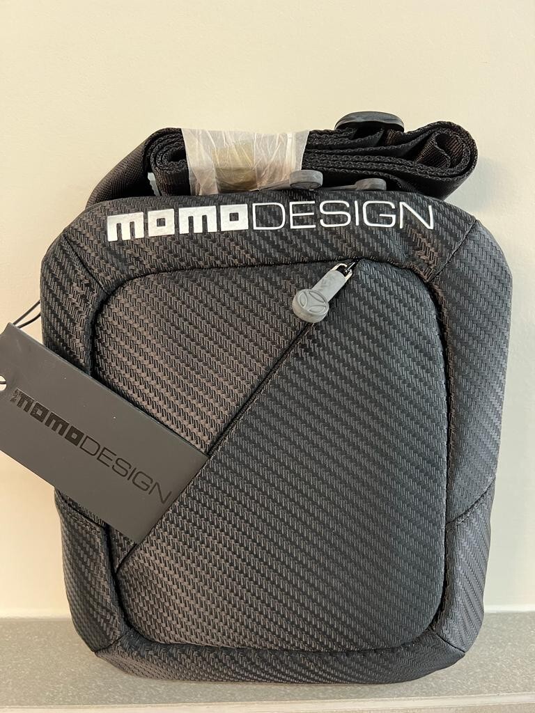 Momo Design MD 109 NY Crossbody Flat Shoulder Bag Black / Silver