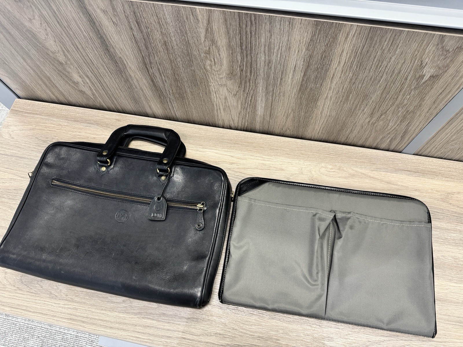 Glaser Designs San Francisco Black Leather Briefcase Laptop Bag *See Description