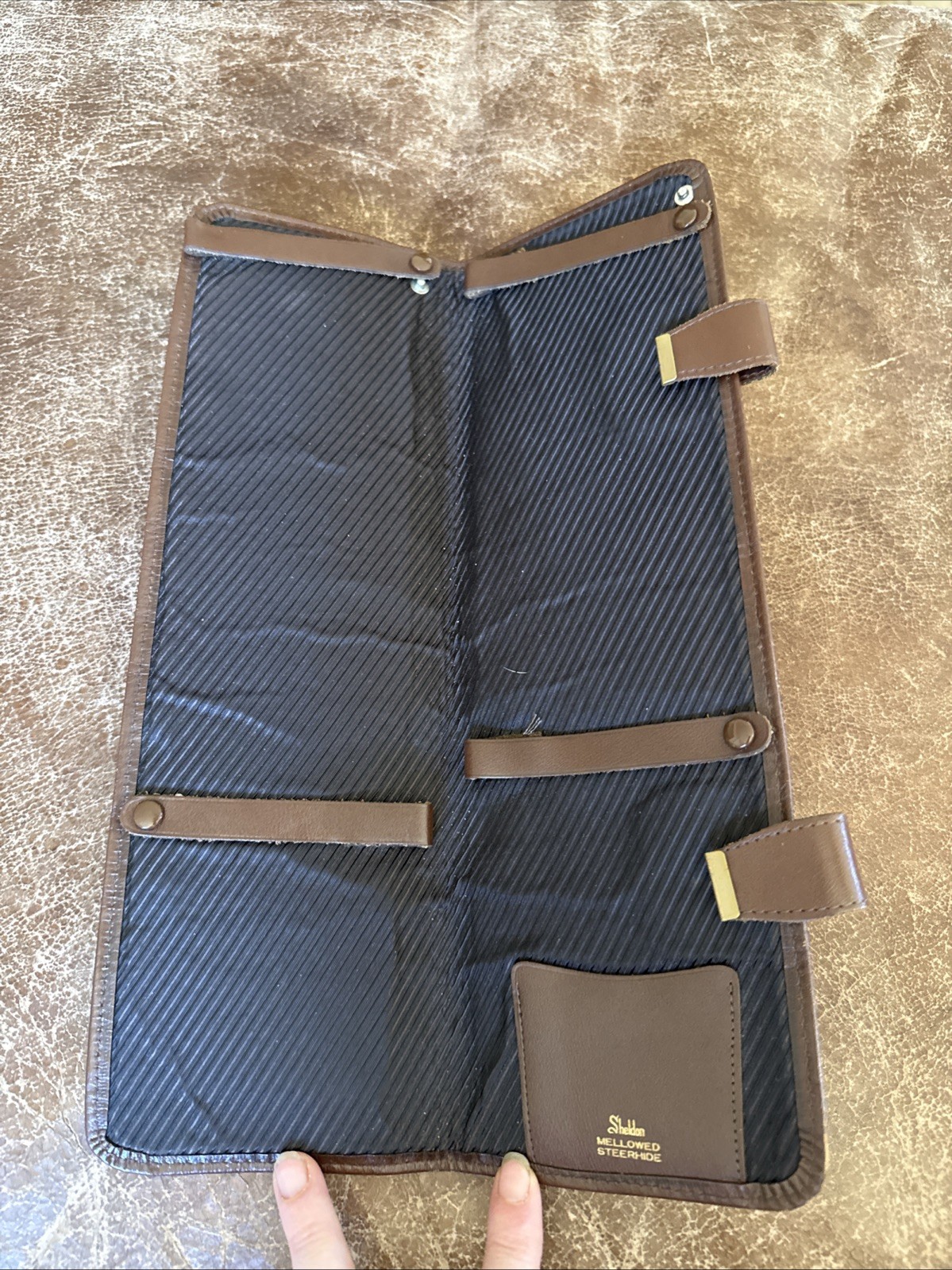 Sheldon Mellowed Steerhide Leather Tie Case Premium & Broken-in