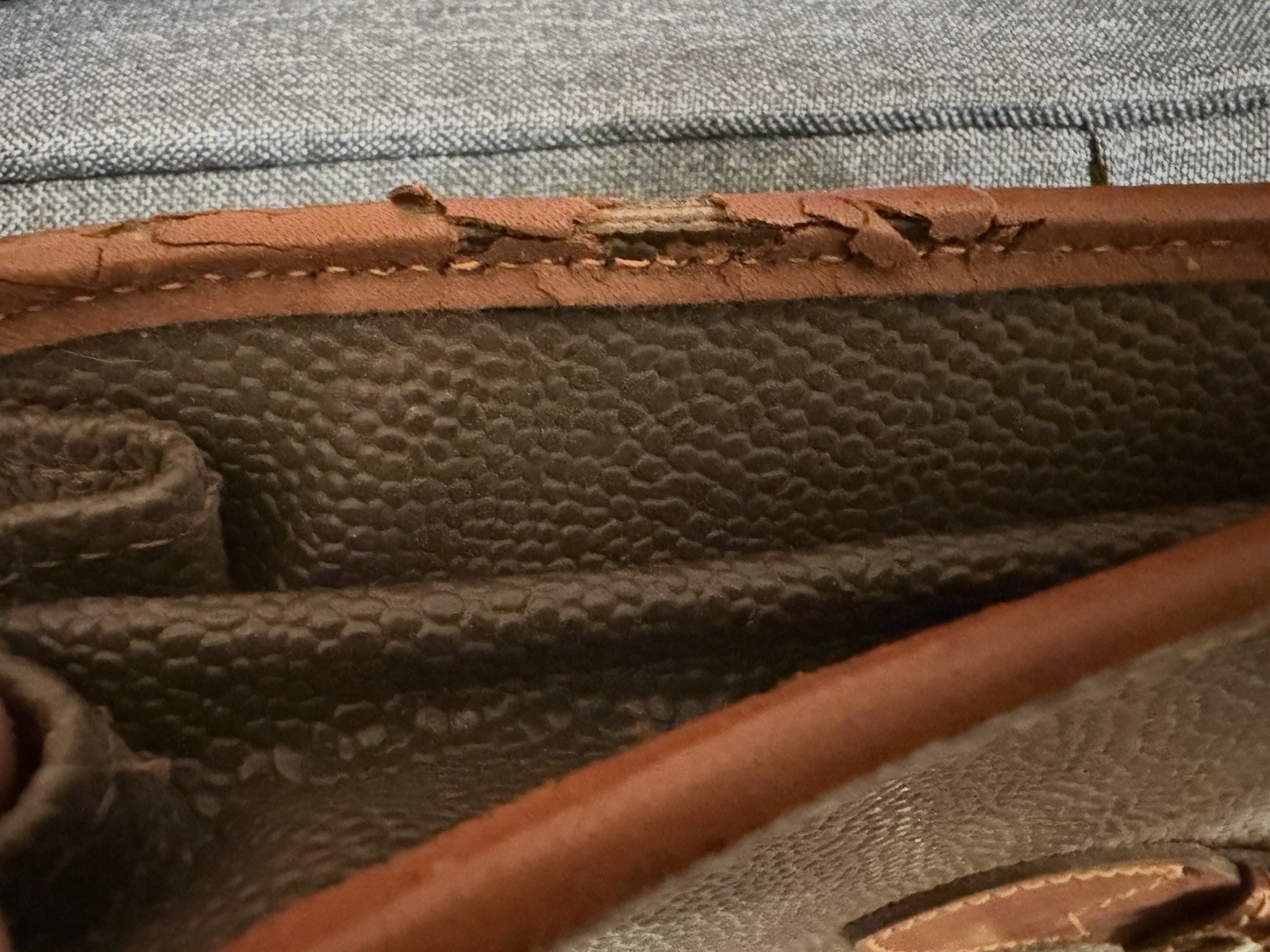 Vintage Mulberry Briefcase – Made in Italy – Scotchgrain Leather