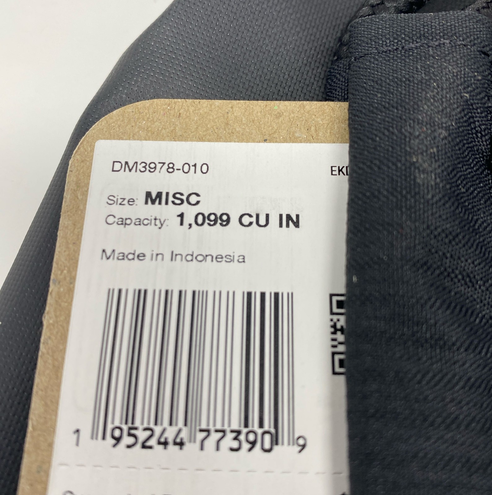 Nike Brasilia 9.5 Training Gym Sack 18L Black/Black/White DM3978-010 Drawstring