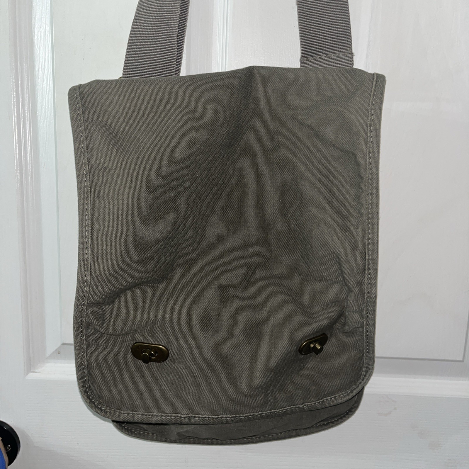 Authentic Pigment Canvas Bag Front Flap Field Messenger Protected By Hobbits
