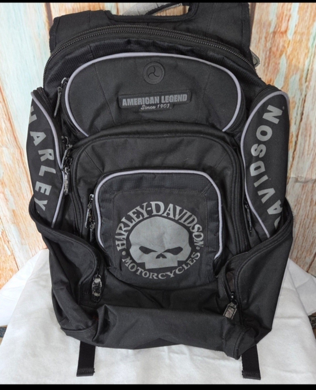 Harley-Davidson Black/Gray Willie G Skull Backpack . Model BP1924S