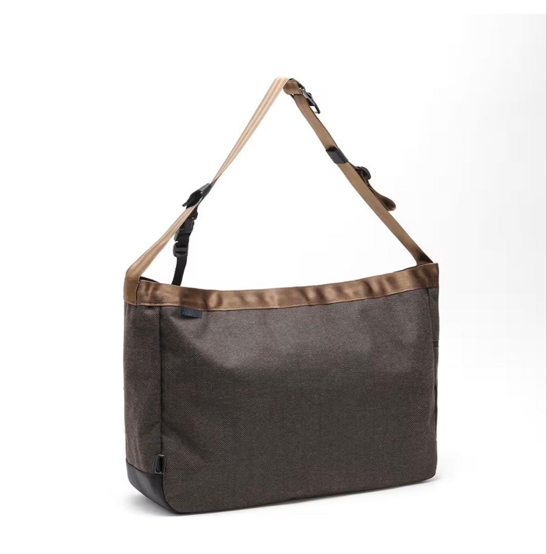 CHROME Newspaper Messenger Bag 26L Herringbone Brown Water-Resistant Nylon
