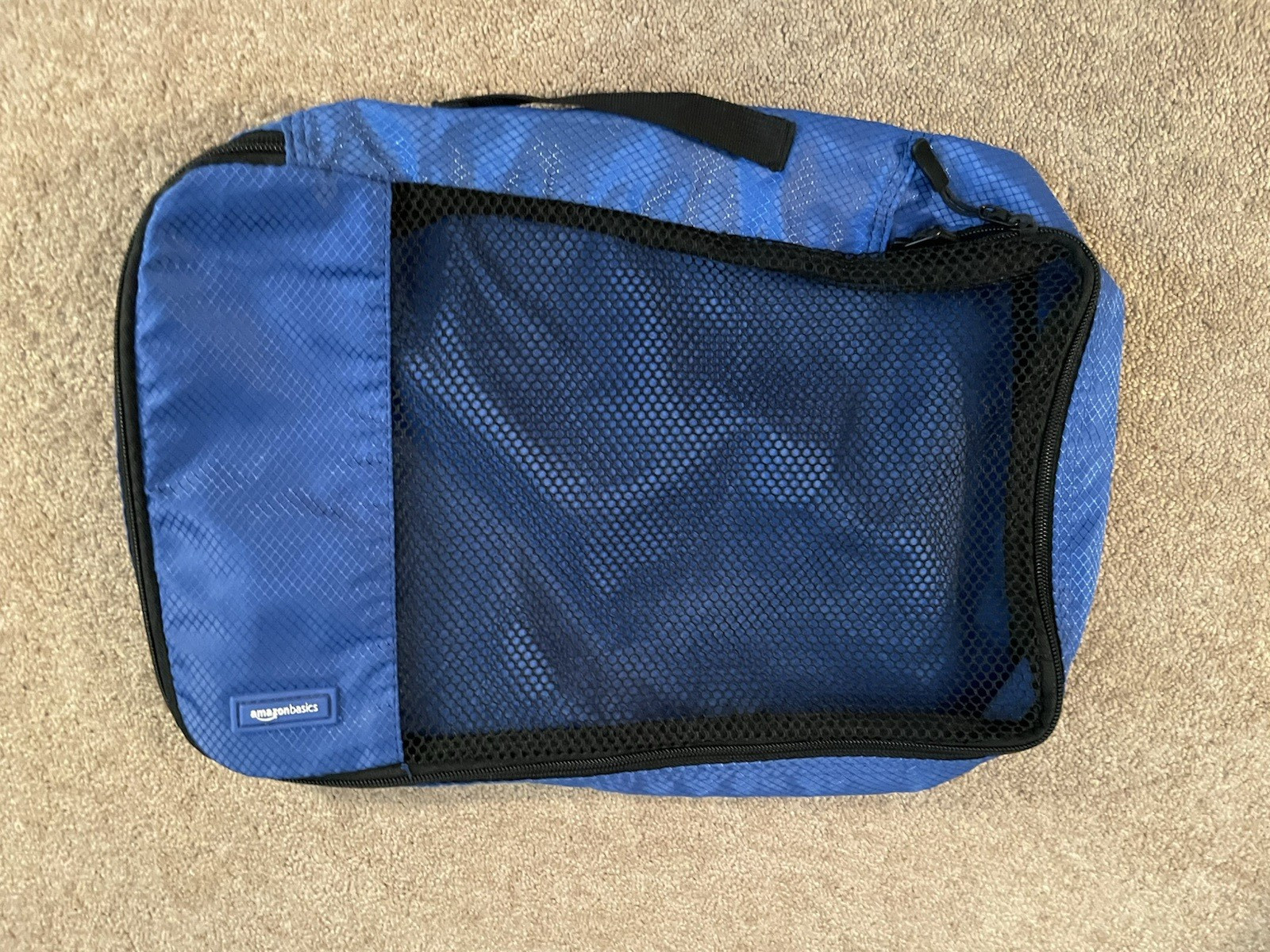 Amazon Basics Soft Side Vented Toiletries, Accessories Bag 15″L x 10″H Blue
