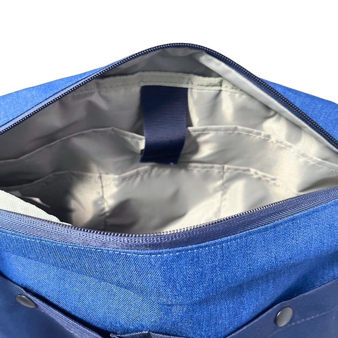 Lands End Everyday Messenger Bag Size 11×15 Laptop Inner Outer Pockets Utility