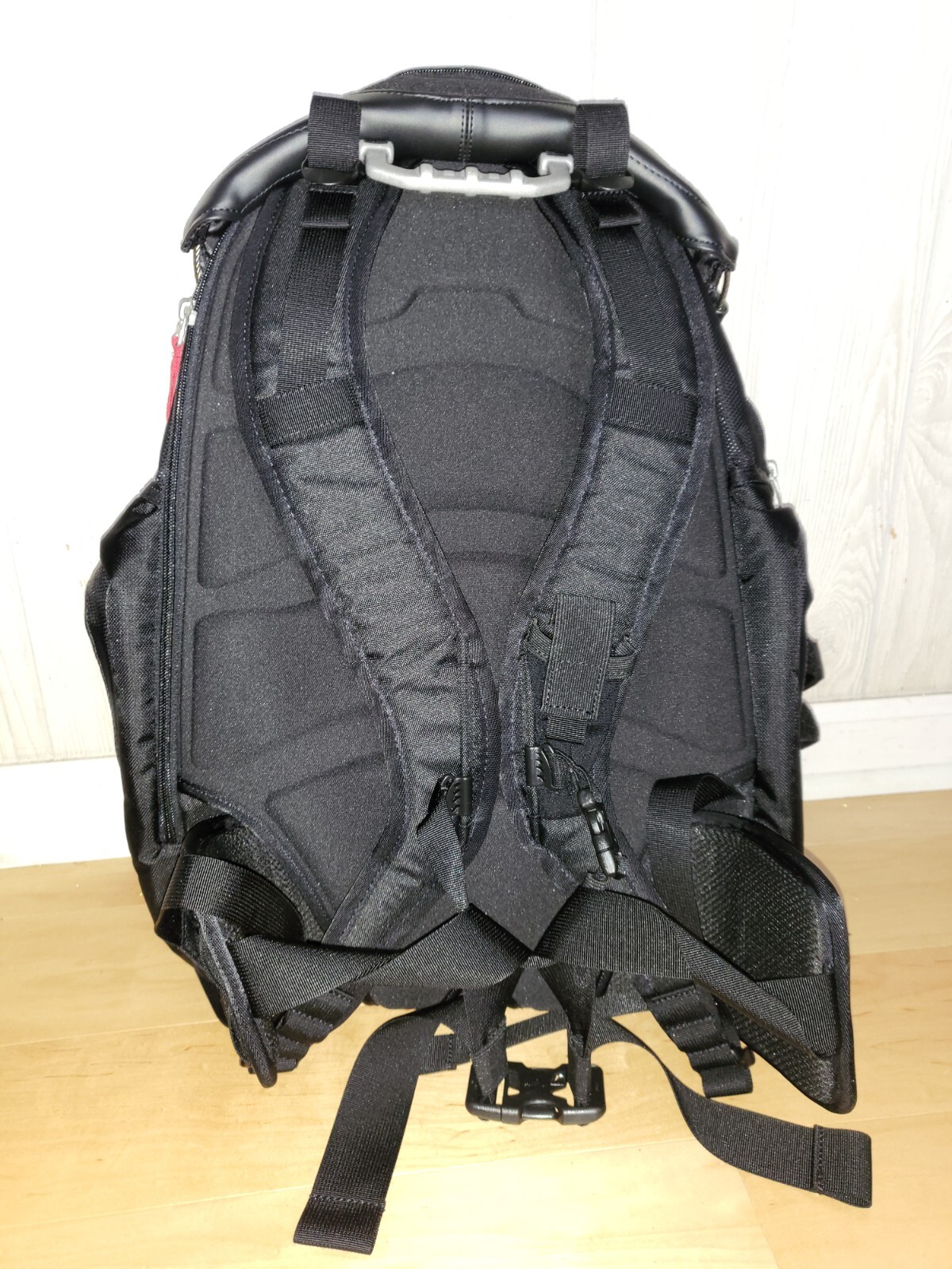Oakley 34L Kitchen Sink Backpack – Black (92060AODM)