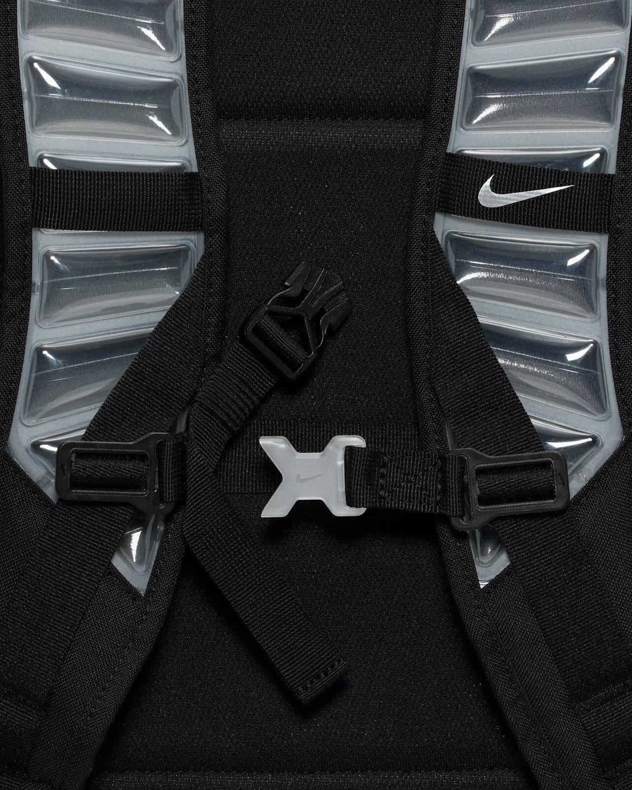 Nike Varsity Elite Backpacks Bubble Strap (32L) Black/Black/Metallic Silver New