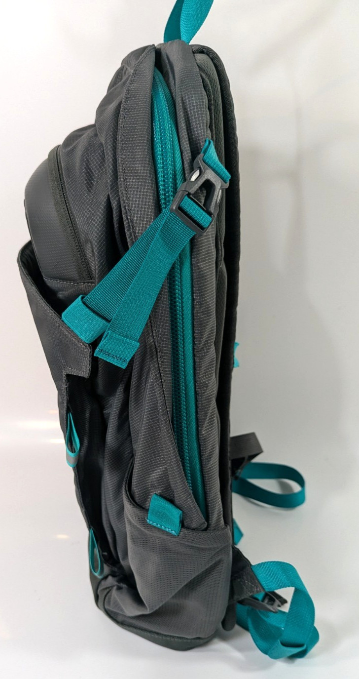 Thule EnRoute Triumph 2 Backpack 15″ Laptop Daypack Gray Multi-Pockets Sweden