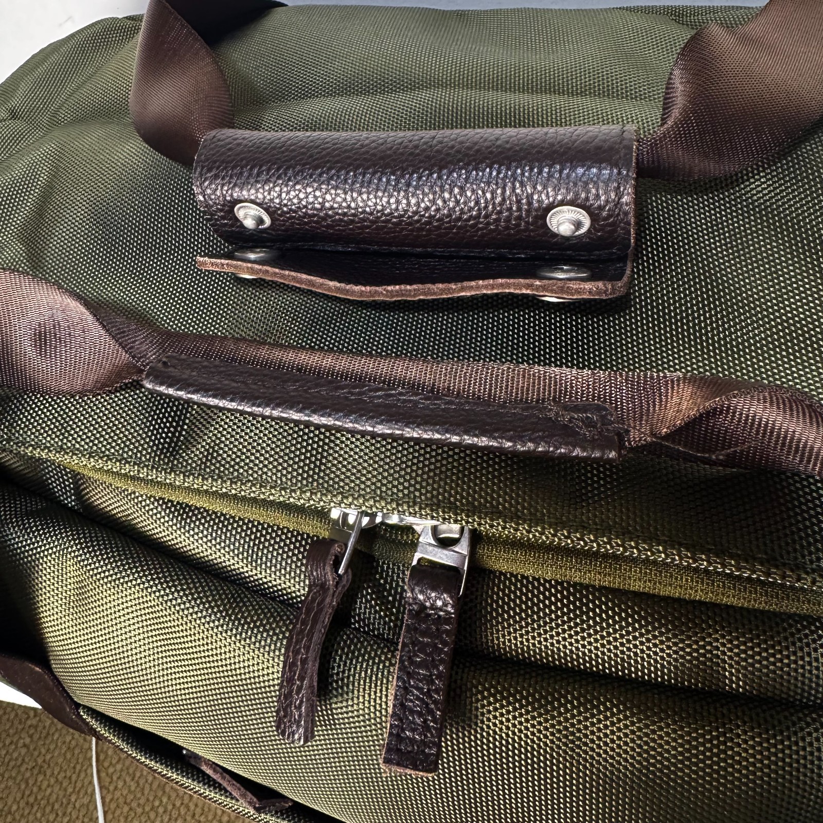 Abercrombie & Kent Large Travel Weekender Duffel Bag Safari Green Brown Waterpro