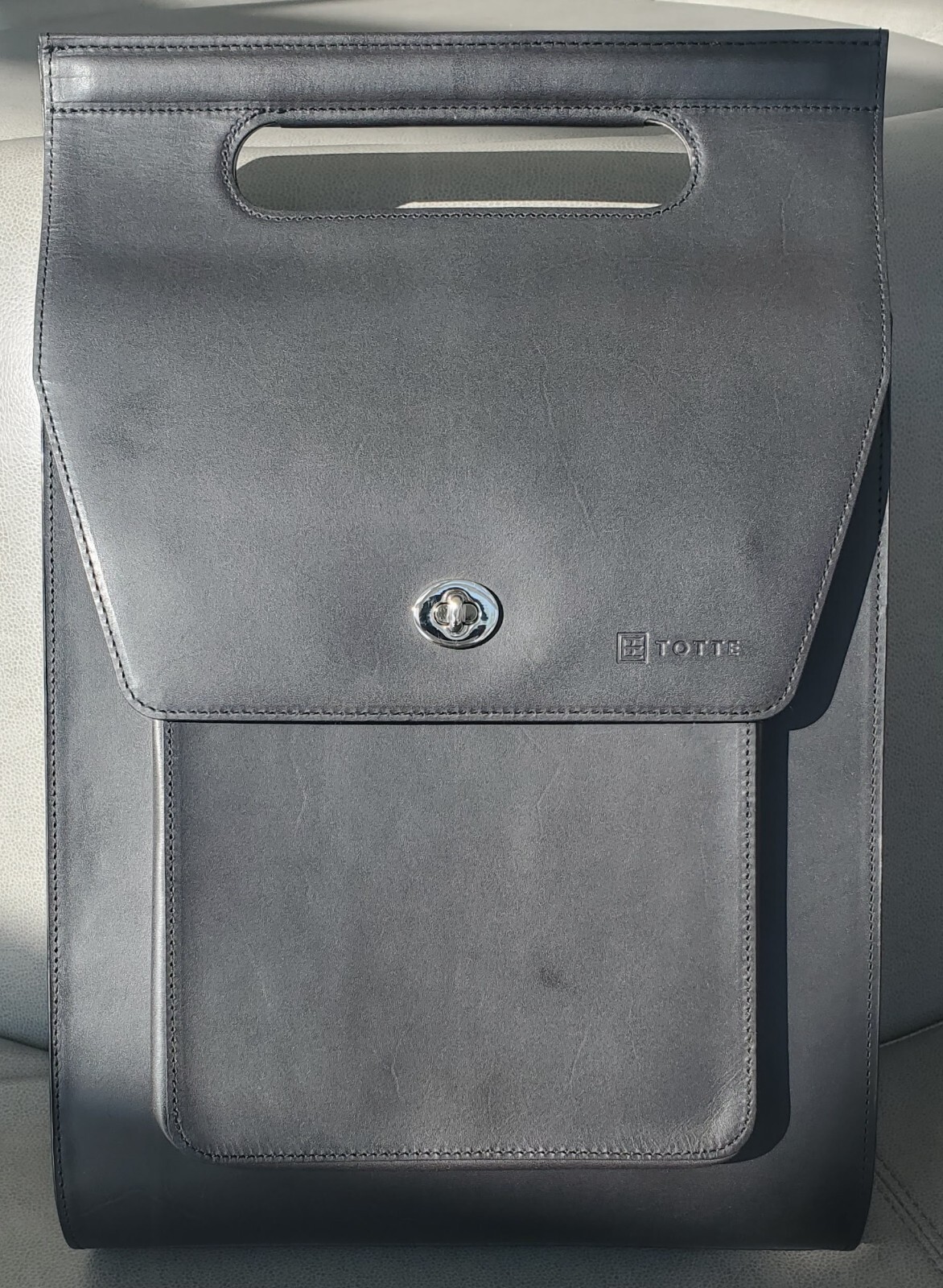 Totte Japanese Leather Bag Backpack. Made in Japan. Japanese Himeji leather.