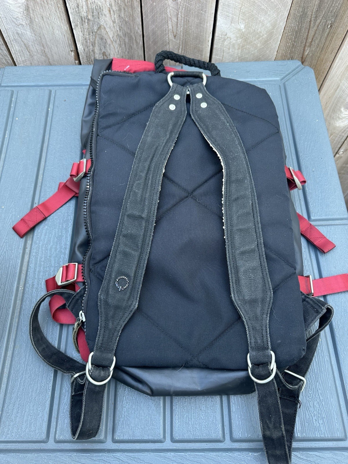 STIGHLORGAN Red Canvas Backpack Medium Size EXCELLENT **missing 1 Button**