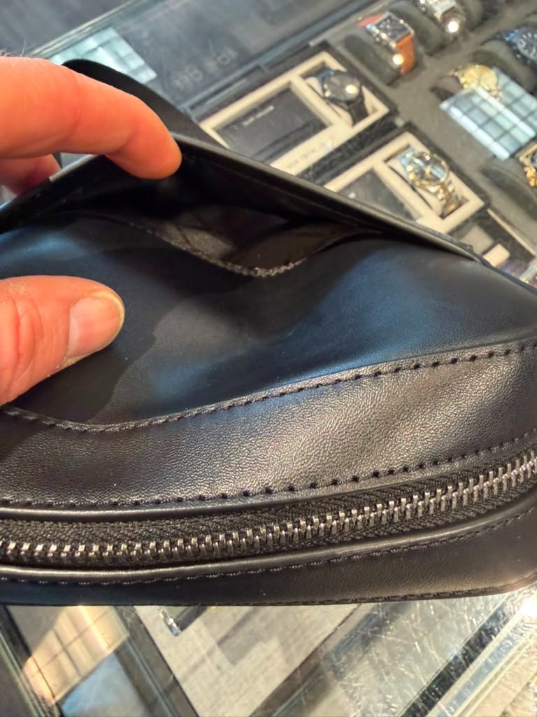 Michael Kors Cooper Grained Leather Messenger Travel Bag Embossed Logo Black Men